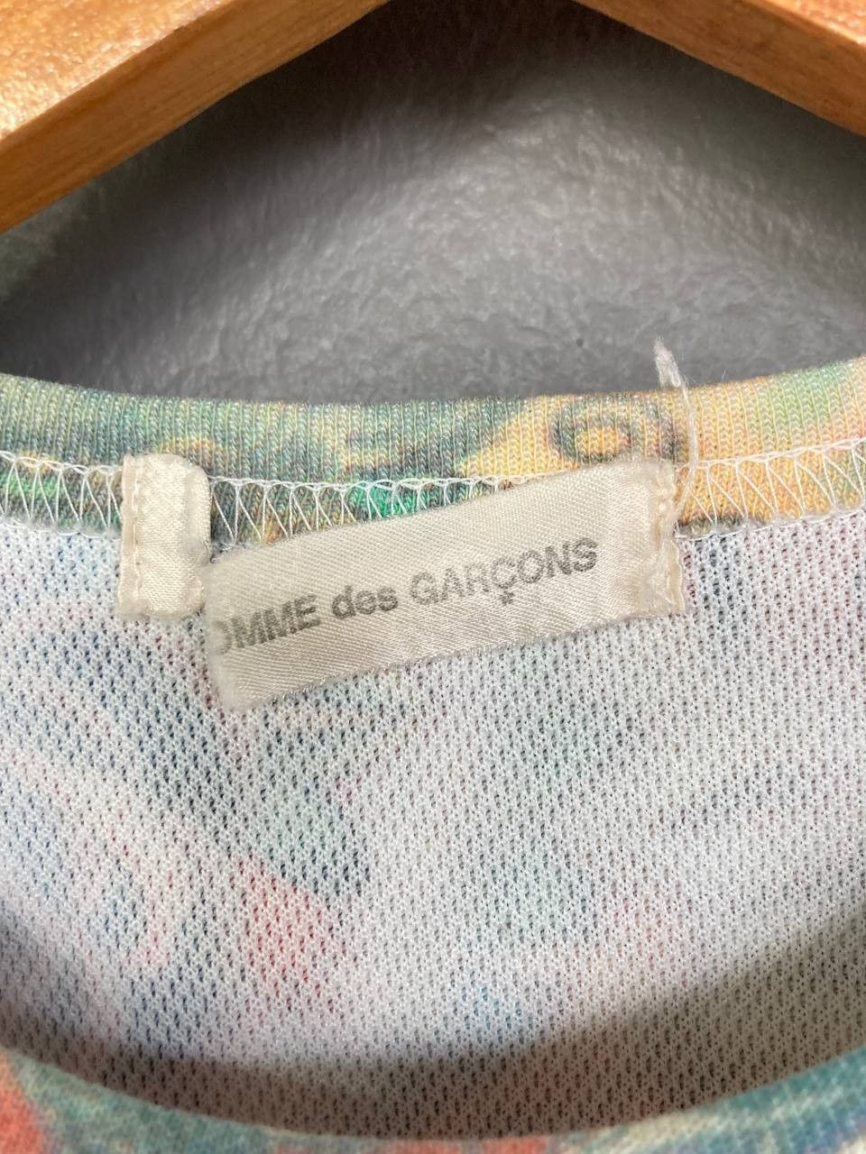 Comme des Garcons Comme des Garçons Tattoo Print Top Size S / US 4 / IT 40 - 7 Thumbnail