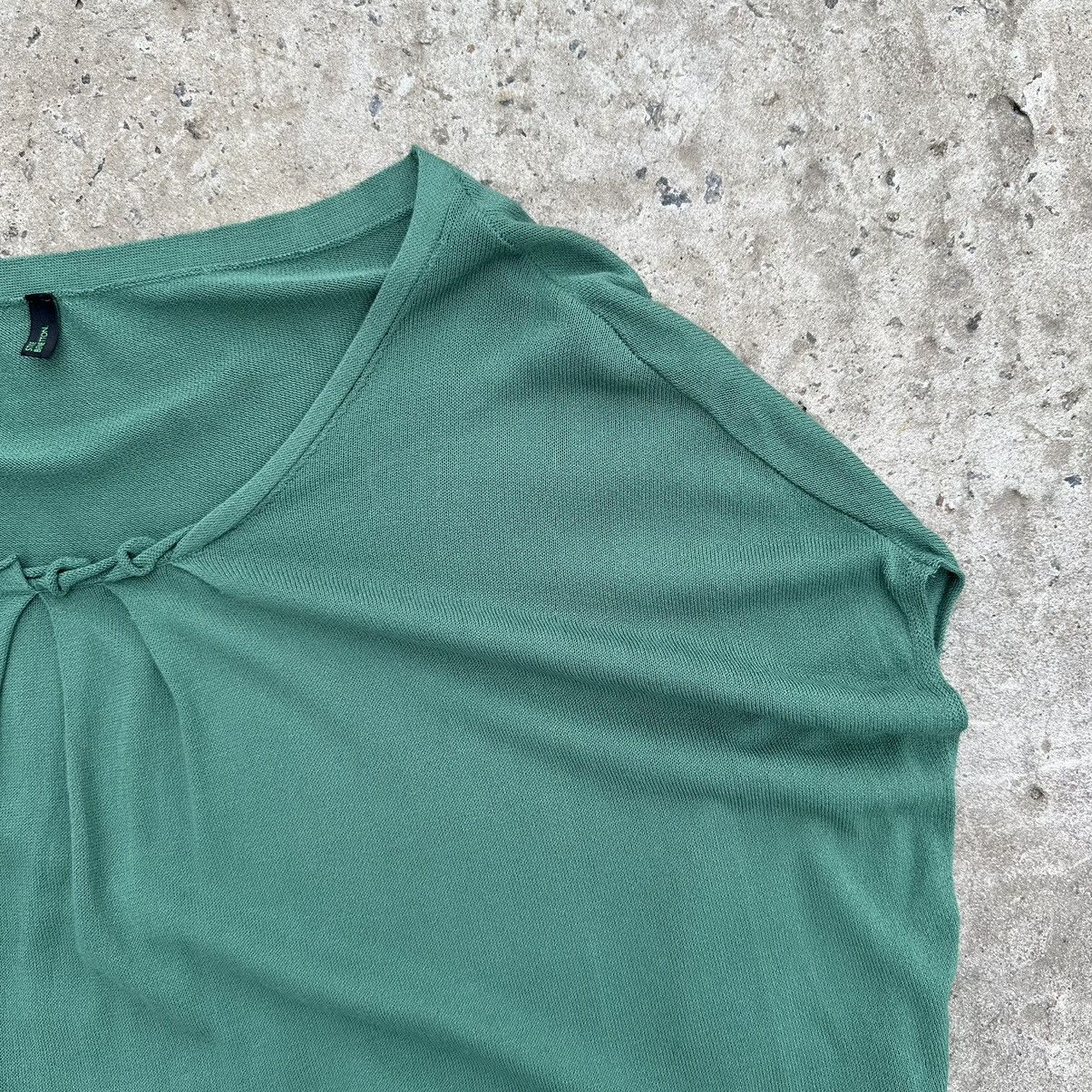 Benetton Vintage Benetton Vest Tank Top Light Knit Y2K Old Momey Size M / US 6-8 / IT 42-44 - 6 Thumbnail