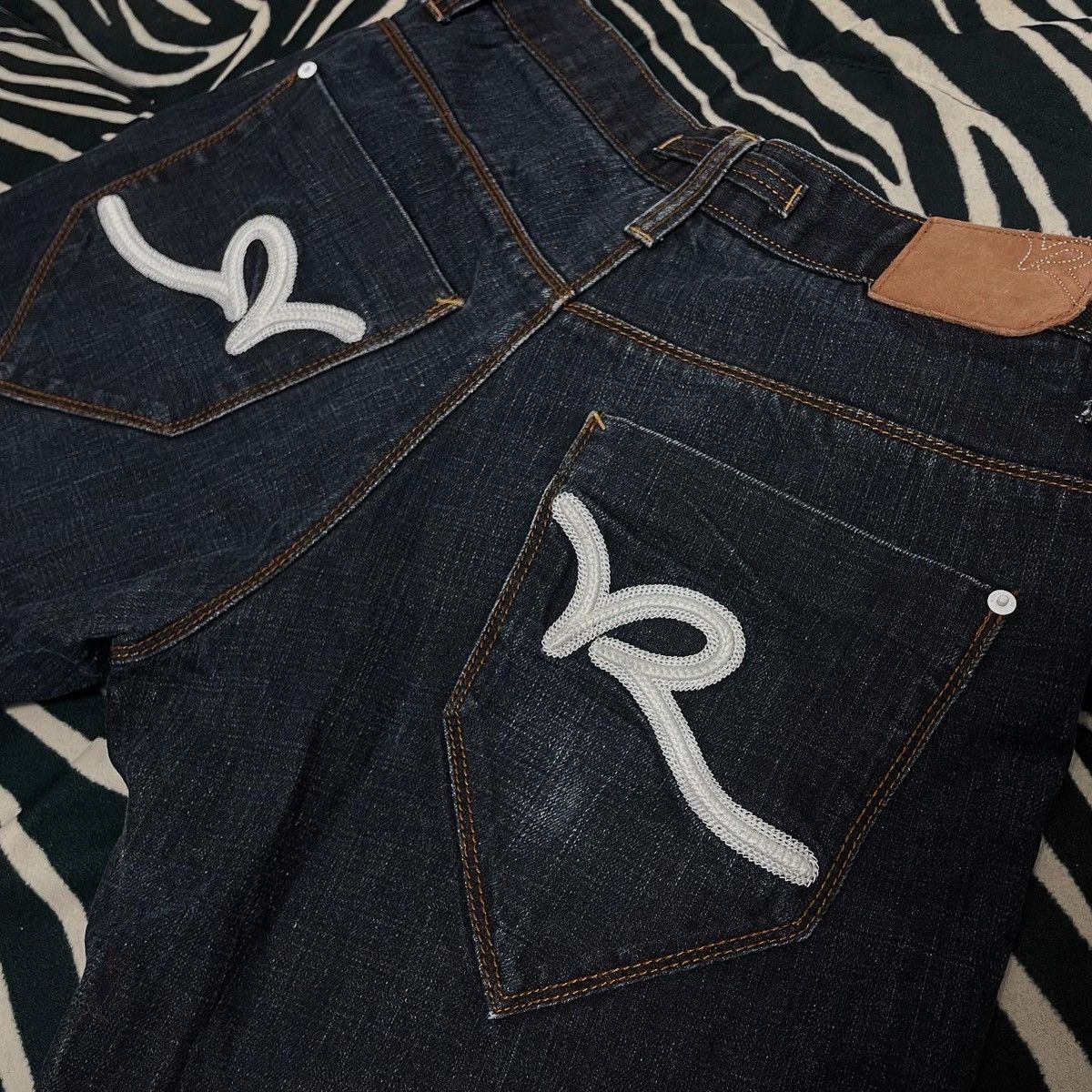 Rocawear × Southpole × Vintage Vintage Big Logo Jeans Rocawear Black Embroidered Size US 34 / EU 50 - 4 Thumbnail