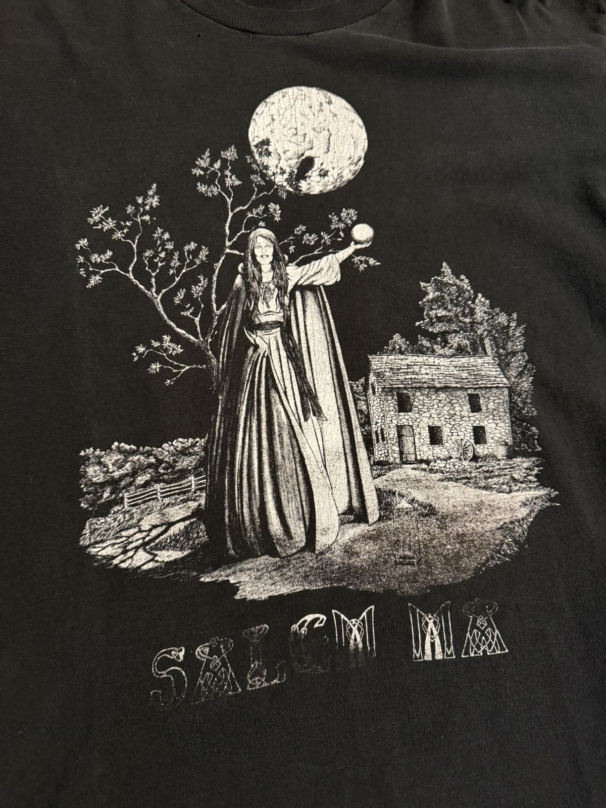 Fruit Of The Loom Vintage Salem Witch Tee Size US L / EU 52-54 / 3 - 2 Thumbnail