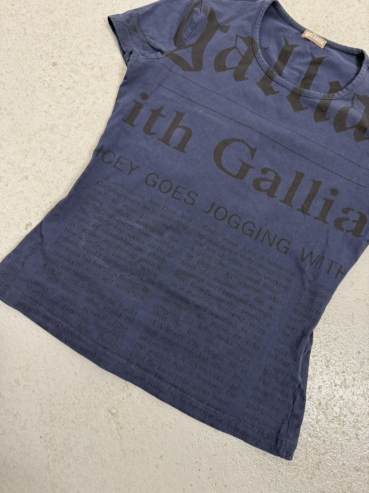 John Galliano Vintage John Galliano Gazette T-Shirt Size M / US 6-8 / IT 42-44 - 2 Thumbnail
