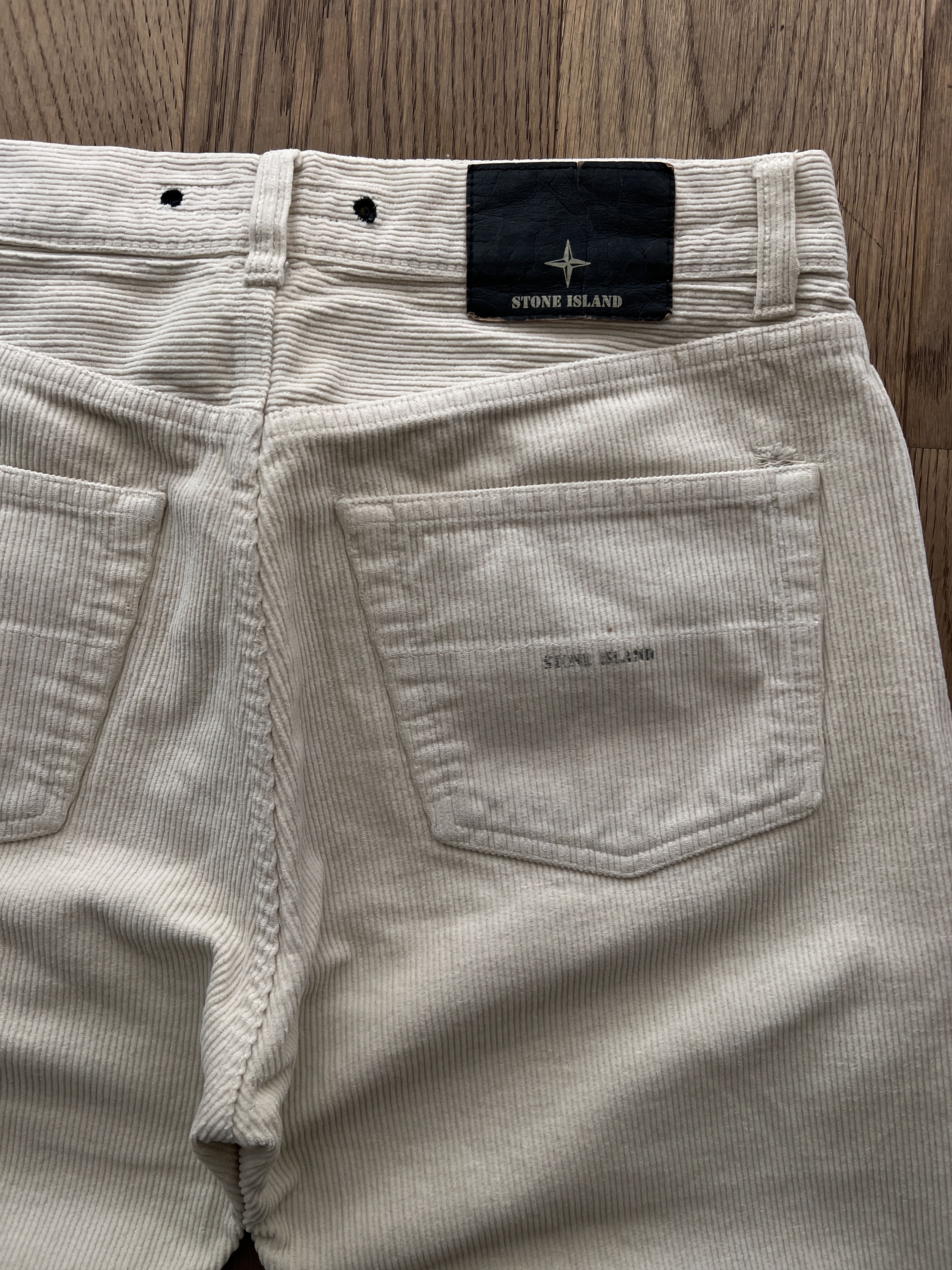 Stone Island Rare! Stone Island vintage 90s cream corduroy pants velvet Size US 31 - 4 Thumbnail