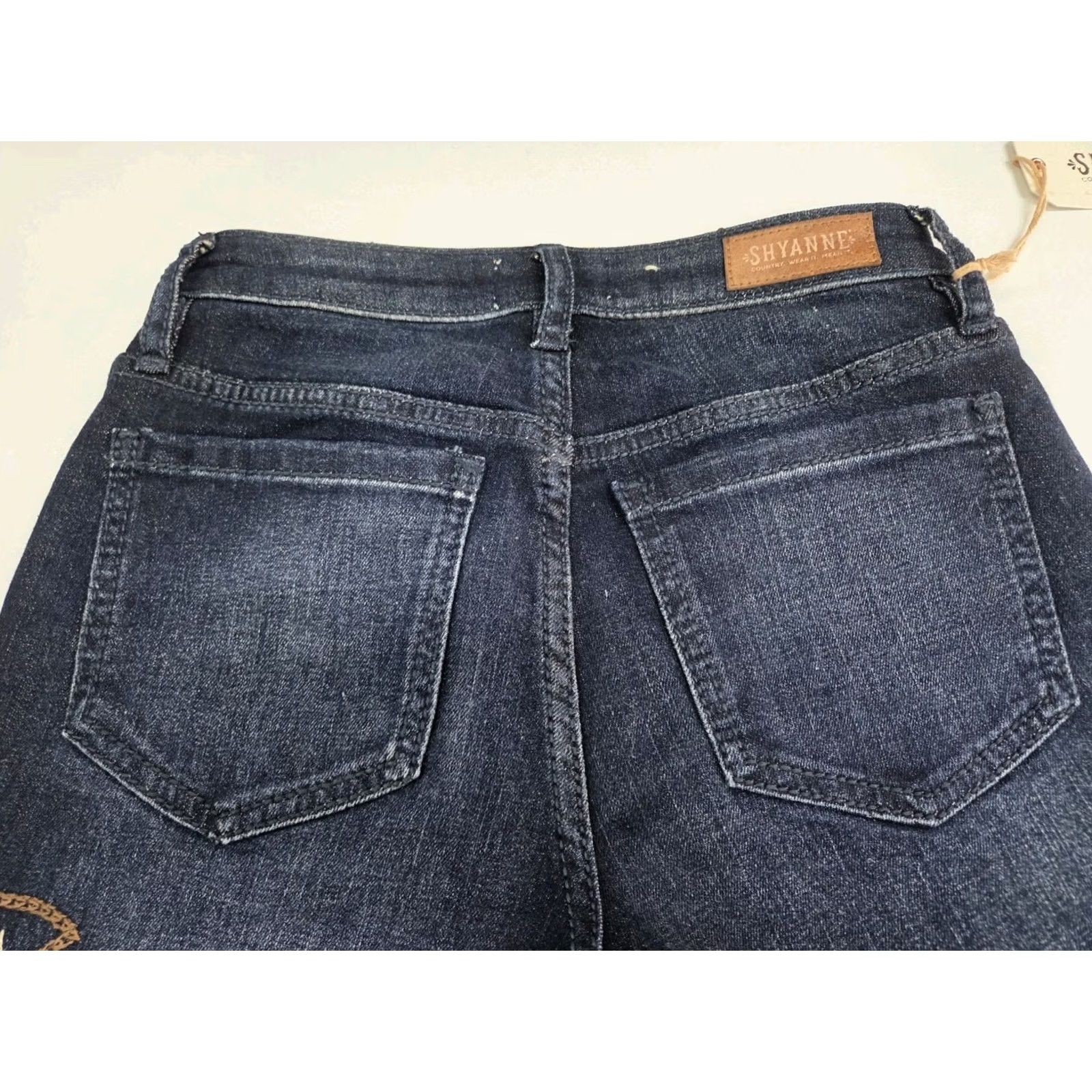 Vintage NWT Shyanne Womens Country Wear Flare Embroidered Blue Jeans 26/34 Jeans Women Cowgirl Flared 5-Pocket Cotton Spandex Blue NWT Size 26" / US 2 / IT 38 - 4 Thumbnail