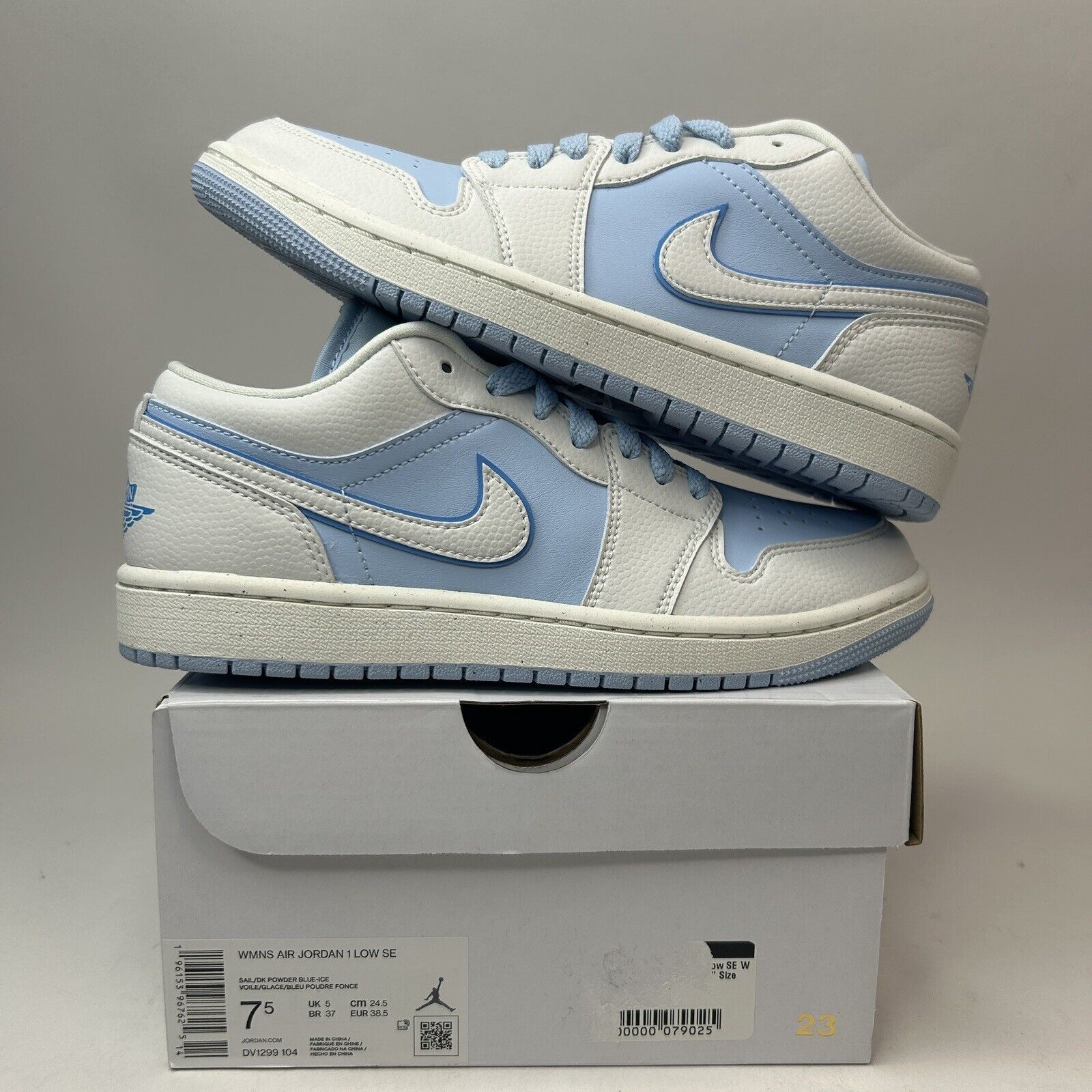 Nike Nike Air Jordan 1 Retro Low SE WMNS “Powder Ice Blue” 2023 Size US 7.5 / IT 37.5 - 1 Thumbnail