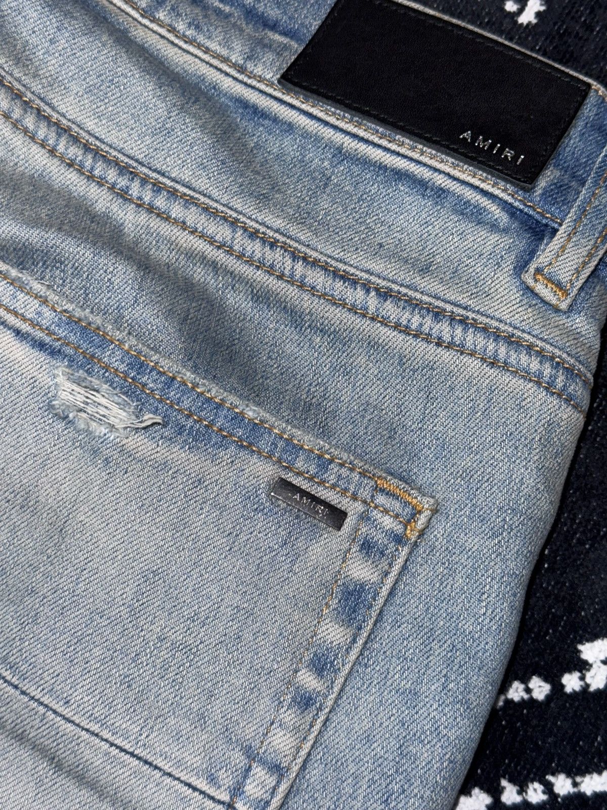 Amiri AMIRI MX1 BANDANA PATCH JEANS Size US 33 - 16 Thumbnail