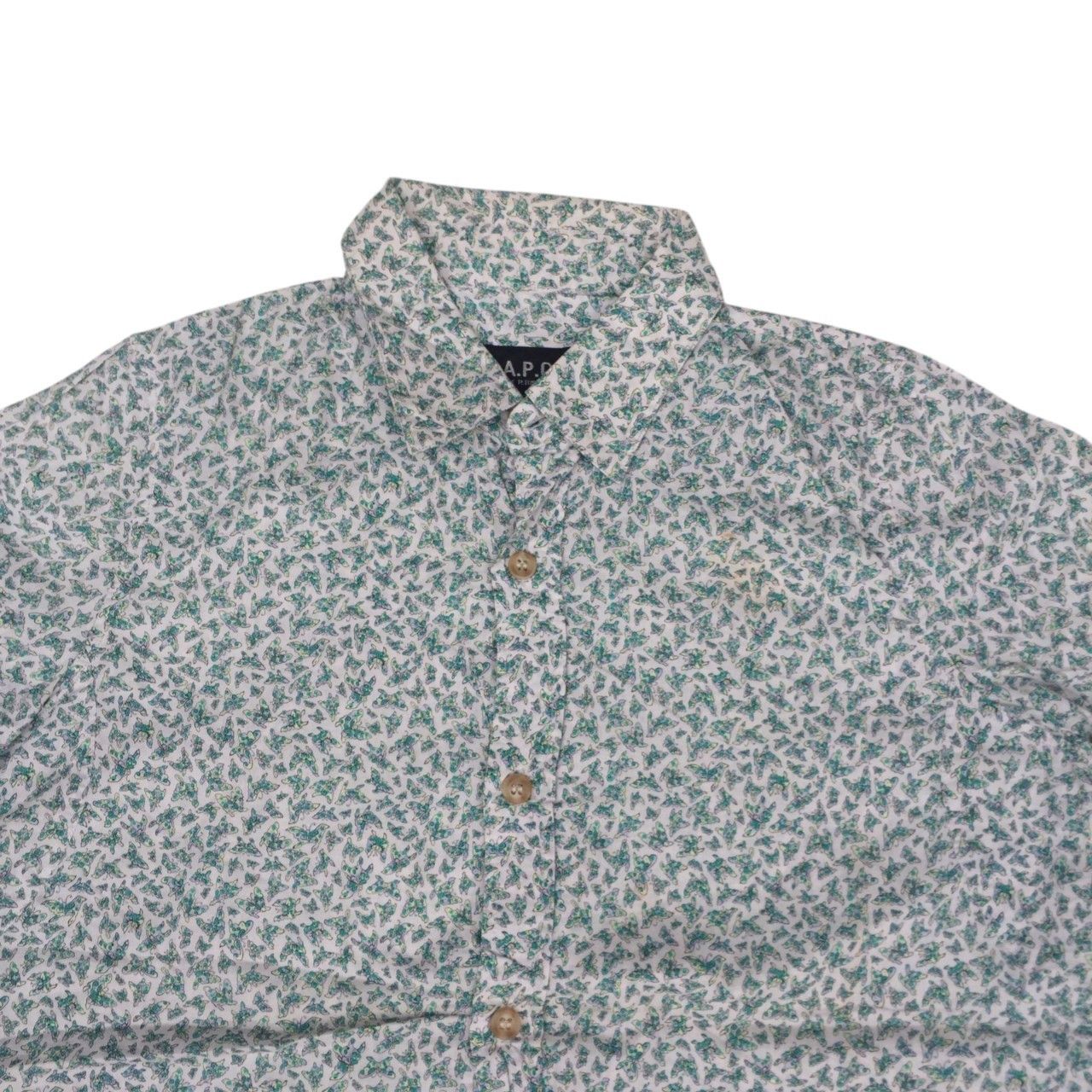 A.P.C. A.P.C. Butterfly Fullprint Button Ups Size XS / US 0-2 / IT 36-38 - 2 Thumbnail