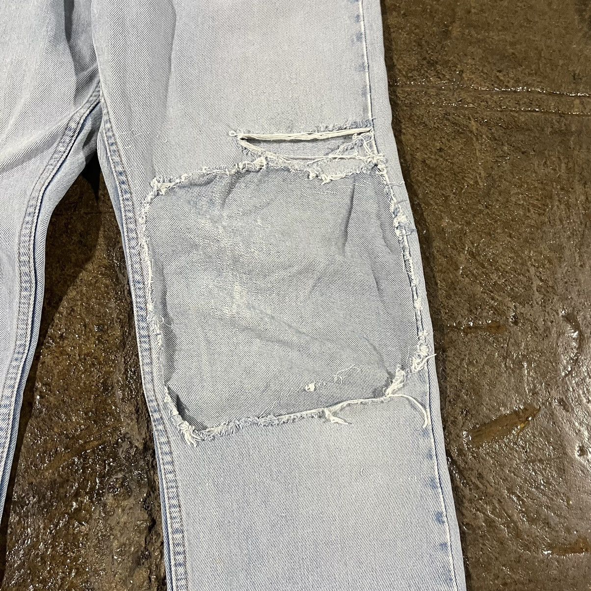 Levi's × Vintage Levi's 505 Vintage 90s Distressed Faded Essential Jeans Size US 34 / EU 50 - 6 Thumbnail