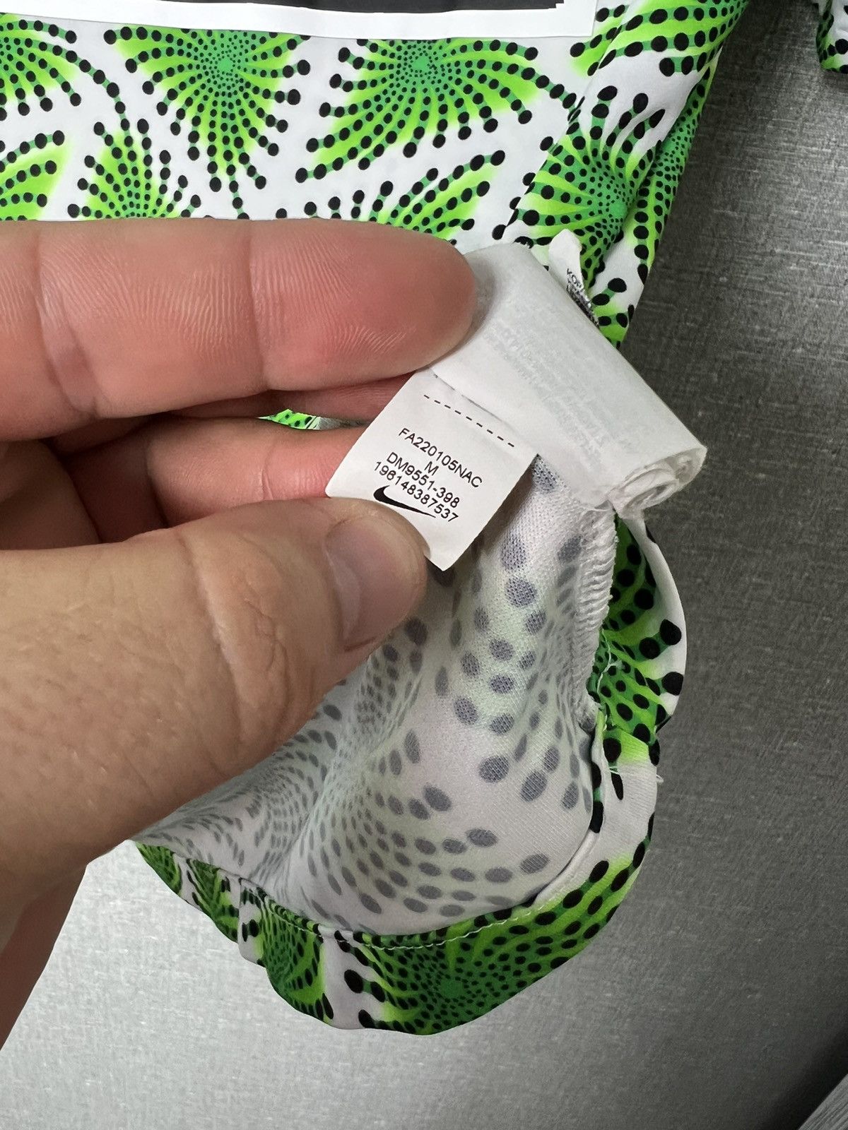 Nike 2022/23 Nike Nigeria National Football Team Pre Match Jersey Size US M / EU 48-50 / 2 - 11 Thumbnail