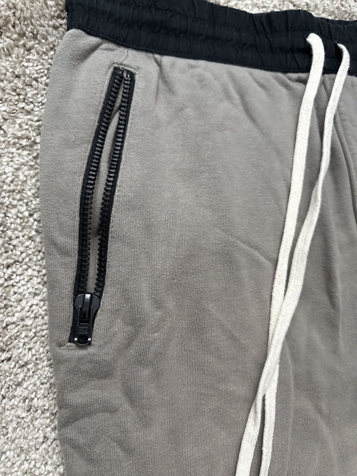 Essentials × Fear of God Fear of god essentials tapered joggers Size US 31 - 7 Thumbnail
