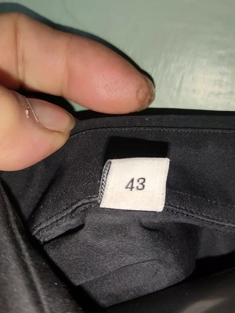 Givenchy Givenchy Size43 Classic black shirt Size US M / EU 48-50 / 2 - 4 Thumbnail
