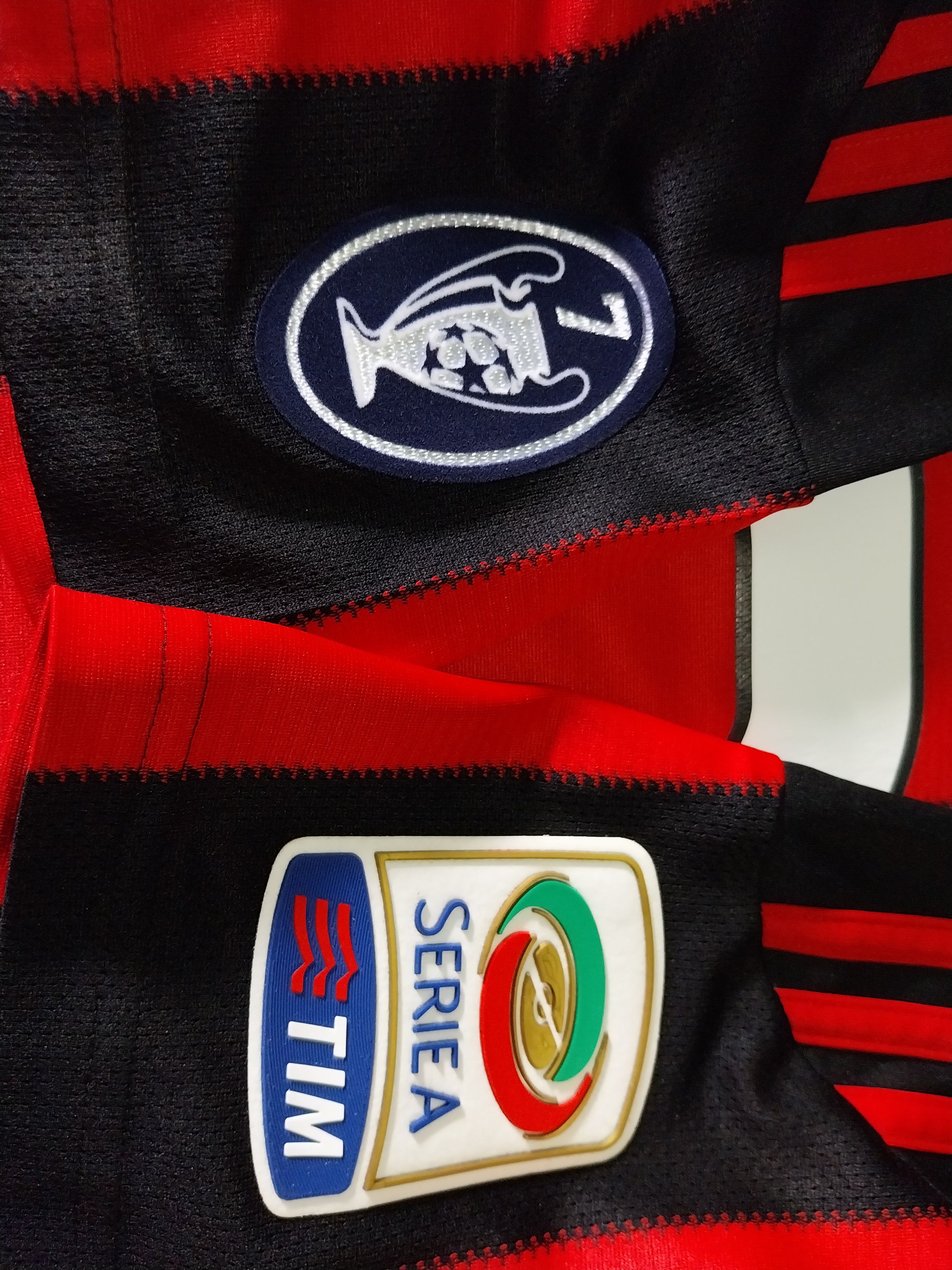 Adidas Ac milan home 2010/2011 inzaghi jersey football Size US M / EU 48-50 / 2 - 10 Thumbnail
