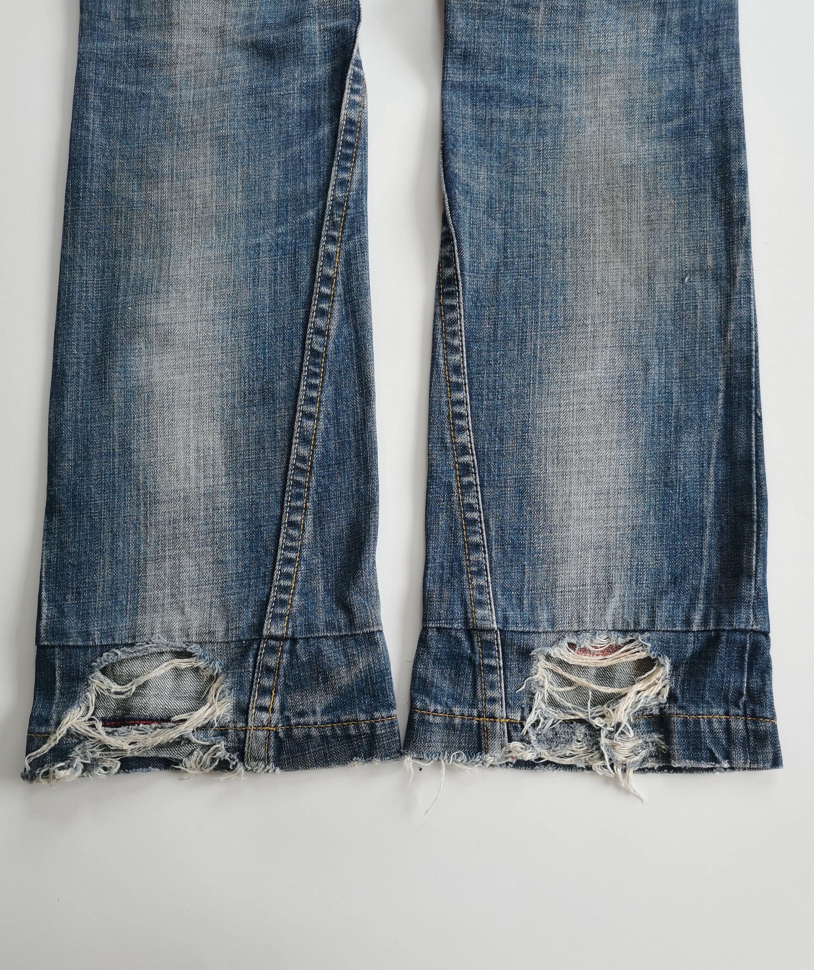 Tornado Mart Queen of sanctuary doublewaist flare distressed tornado vibe Size 29" - 10 Thumbnail