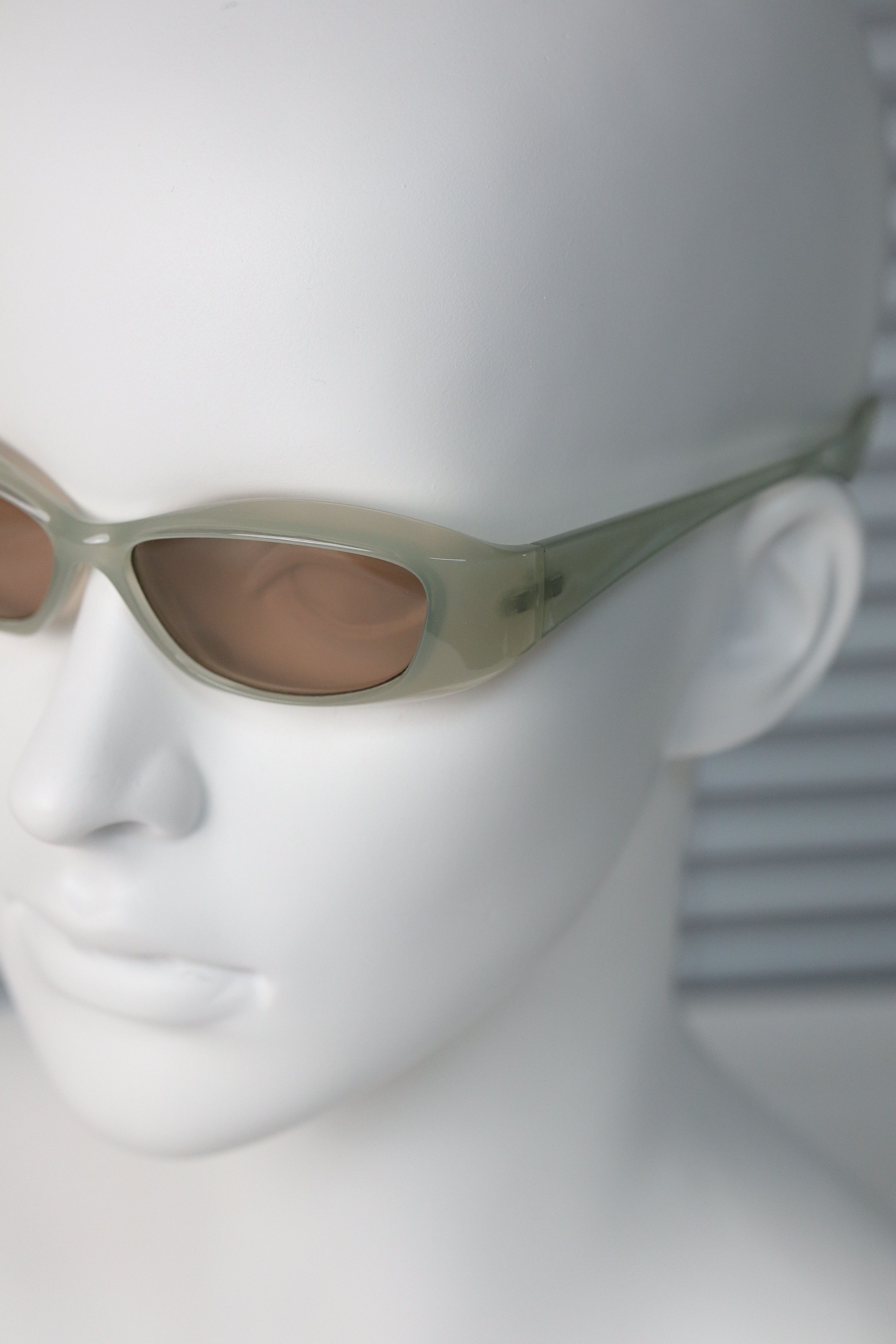 Japanese Brand Vtg Y2k Avant Garde Round Sunglasses Jelly Pink Unisex OS Size ONE SIZE - 8 Thumbnail