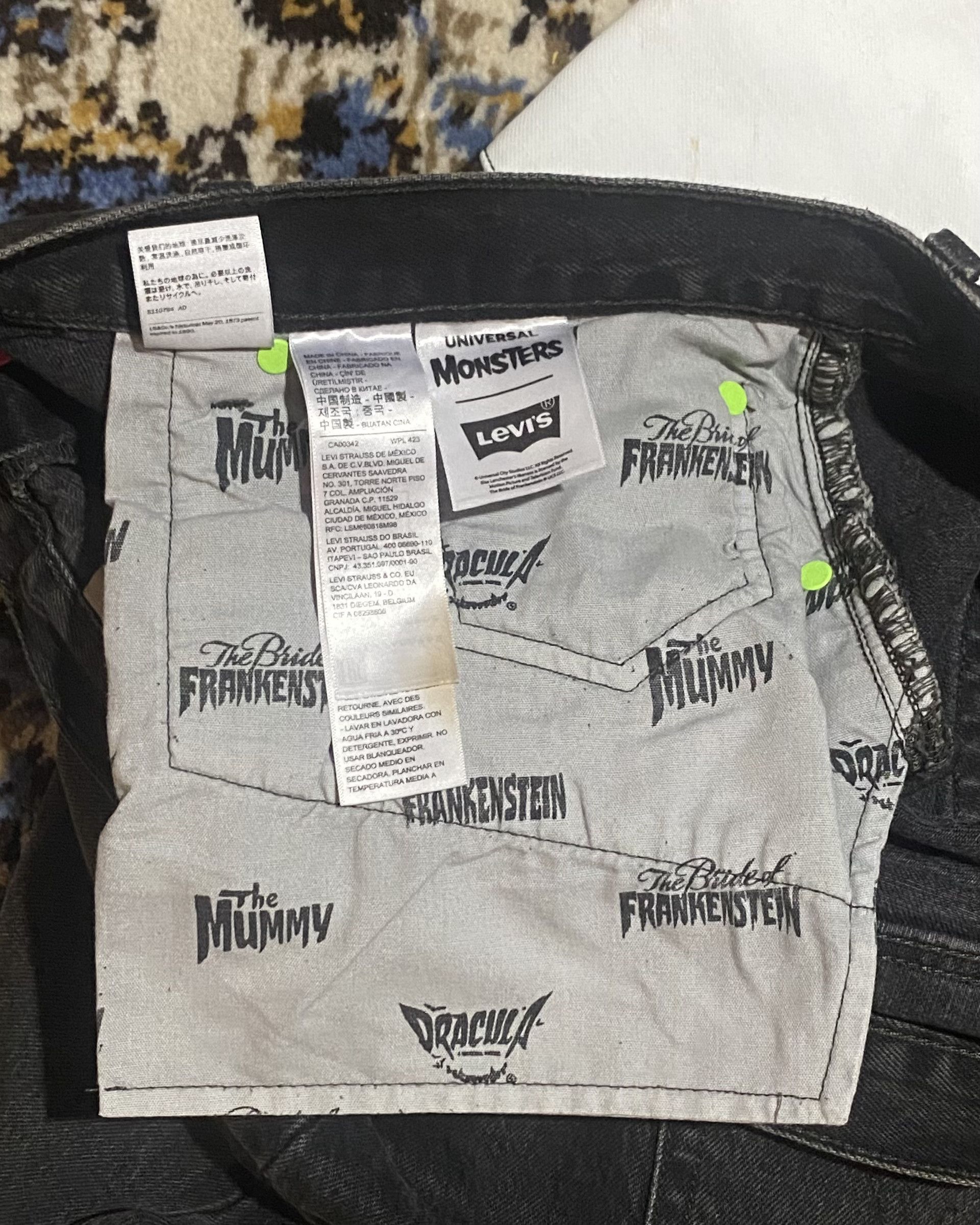 Levi's Levi's® 501 X Universal Monsters® 90s Size US 32 / EU 48 - 6 Thumbnail