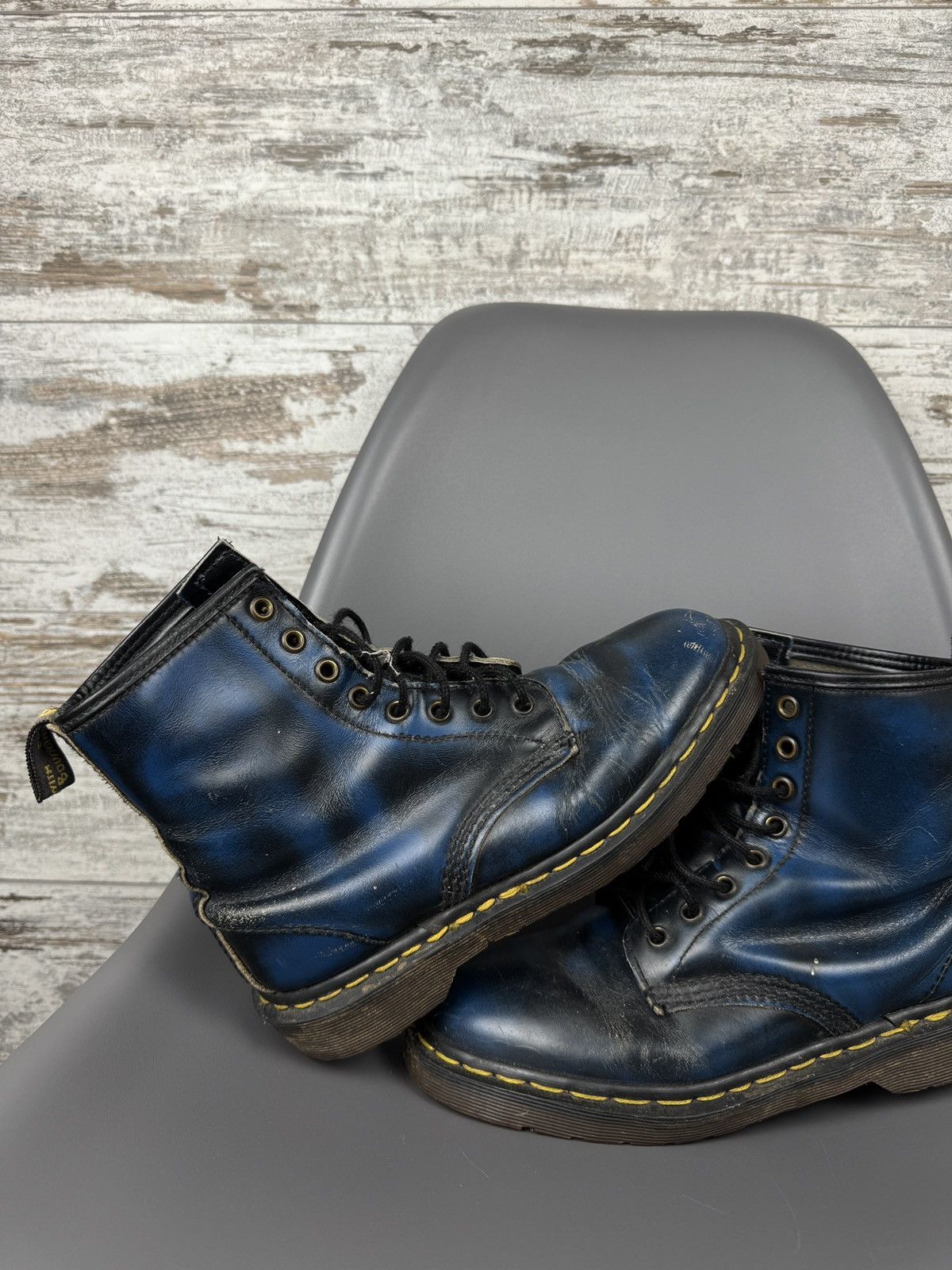 Dr. Martens × Vintage Women’s Vintage Dr.Martens sneakers hi top leather England Size US 7 / IT 37 - 4 Thumbnail