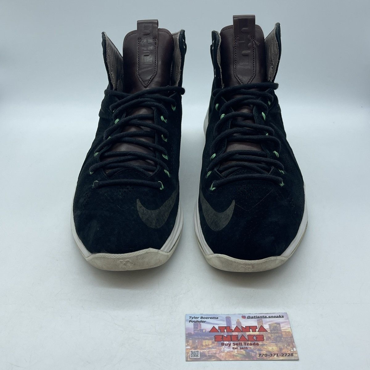 Nike Lebron 10 black suede Size US 13 / EU 46 - 2 Thumbnail