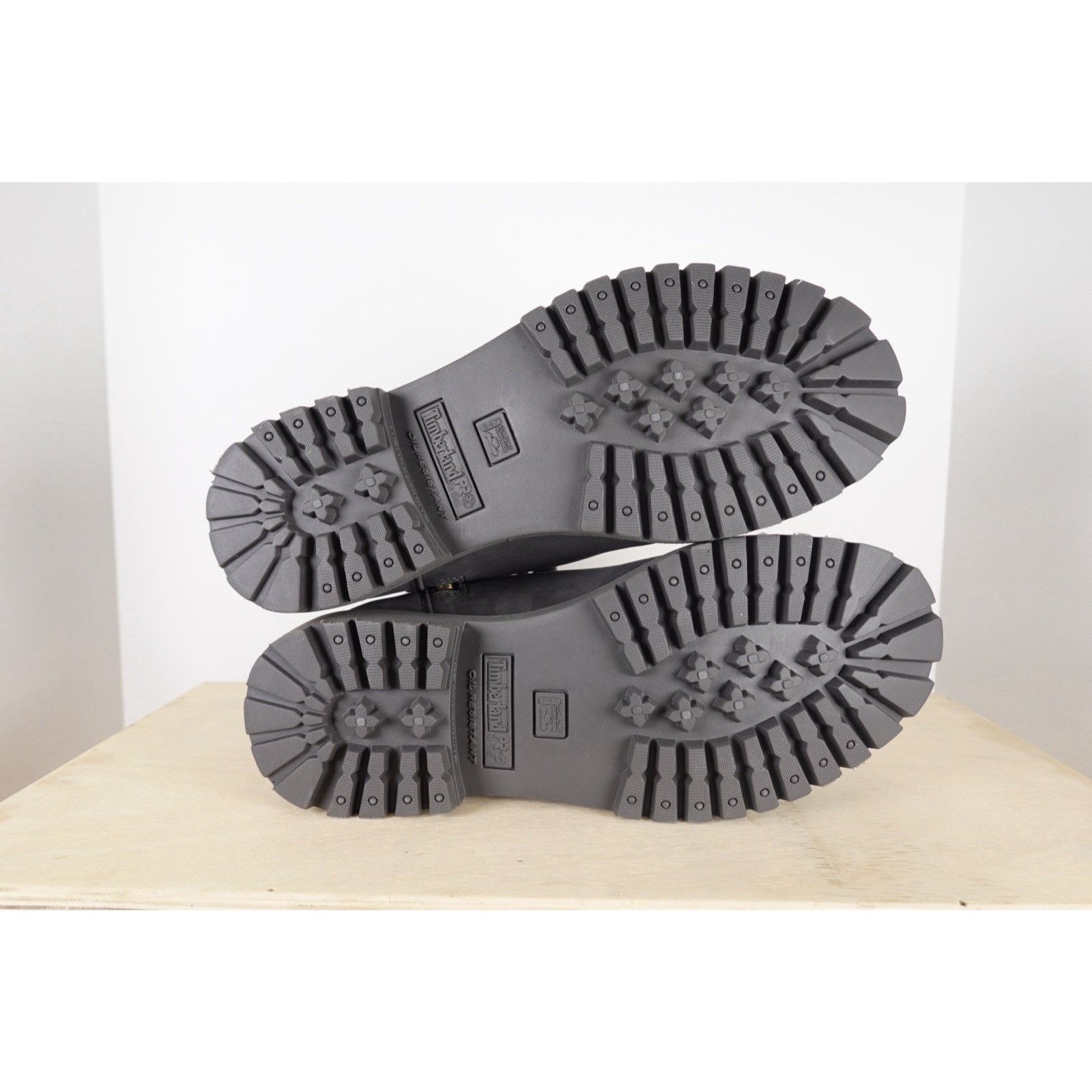 Timberland Timberland Public School NY PSNY Grey Premium Forge Iron 8” Size US 9.5 / EU 42-43 - 12 Thumbnail