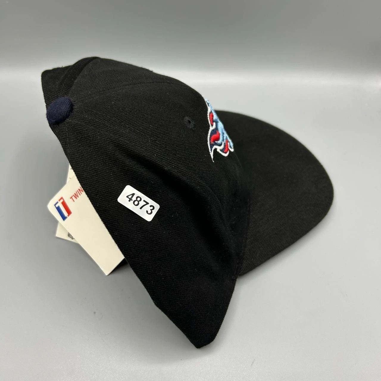 Twins Enterprise Inc. Vintage Tennessee Titans Hat Men NFL Snap Back Cap New Size ONE SIZE - 9 Thumbnail