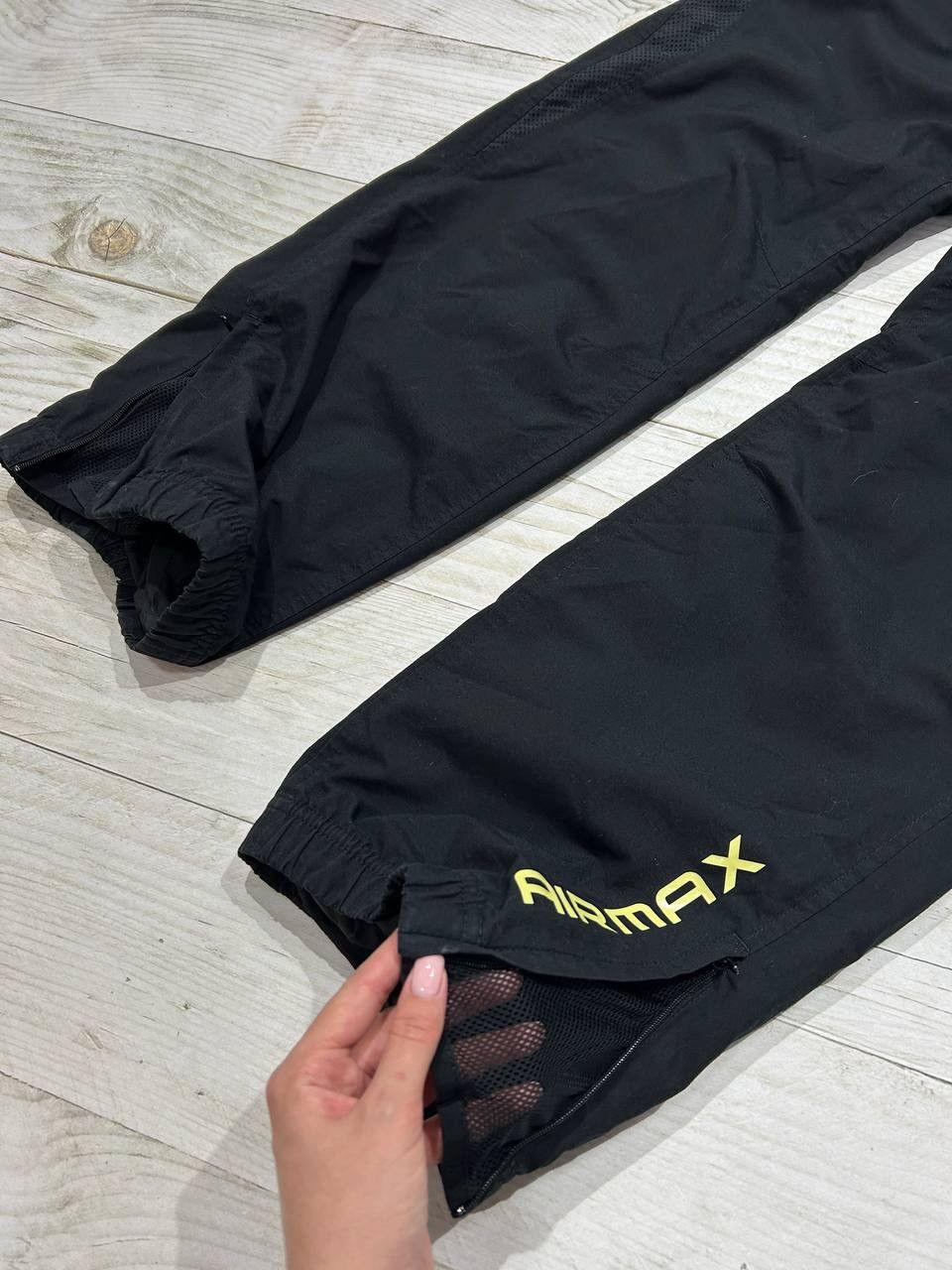 Nike Vintage Nike Air Max Track Pants 00s Nylon Big Logo Swoosh Size US 30 / EU 46 - 13 Thumbnail