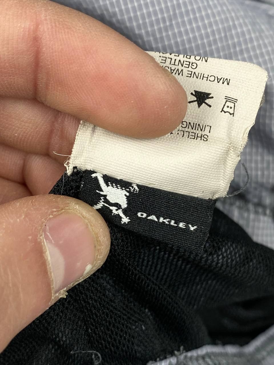 Oakley Vintage Oakley Jacket 00s Men Size M Gray Size US M / EU 48-50 / 2 - 18 Thumbnail