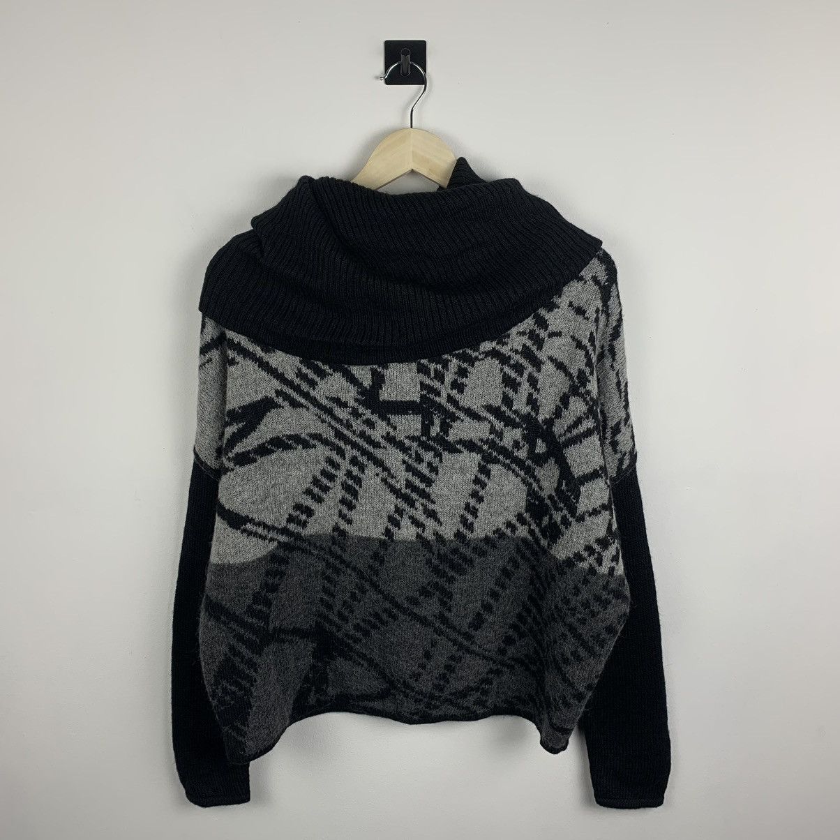 Sarah Pacini Vintage Sarah Pacini Assymetrical Wool Sweater One Size Y2K Size ONE SIZE - 1 Thumbnail