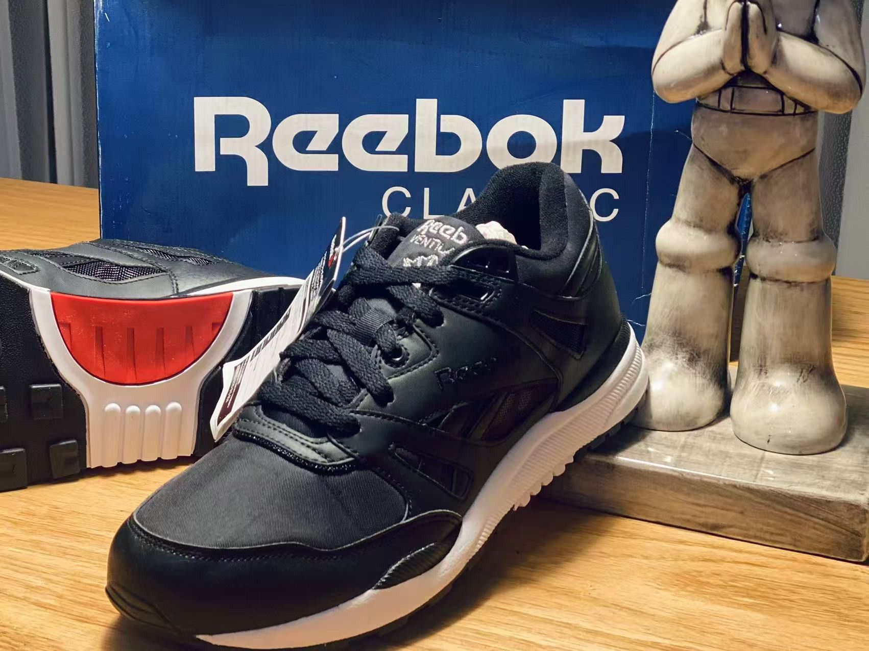 Mastermind Japan Reebok x mastermind JAPAN Ventilator Affiliates Sneakers US9 Size US 9 / EU 42 - 4 Thumbnail