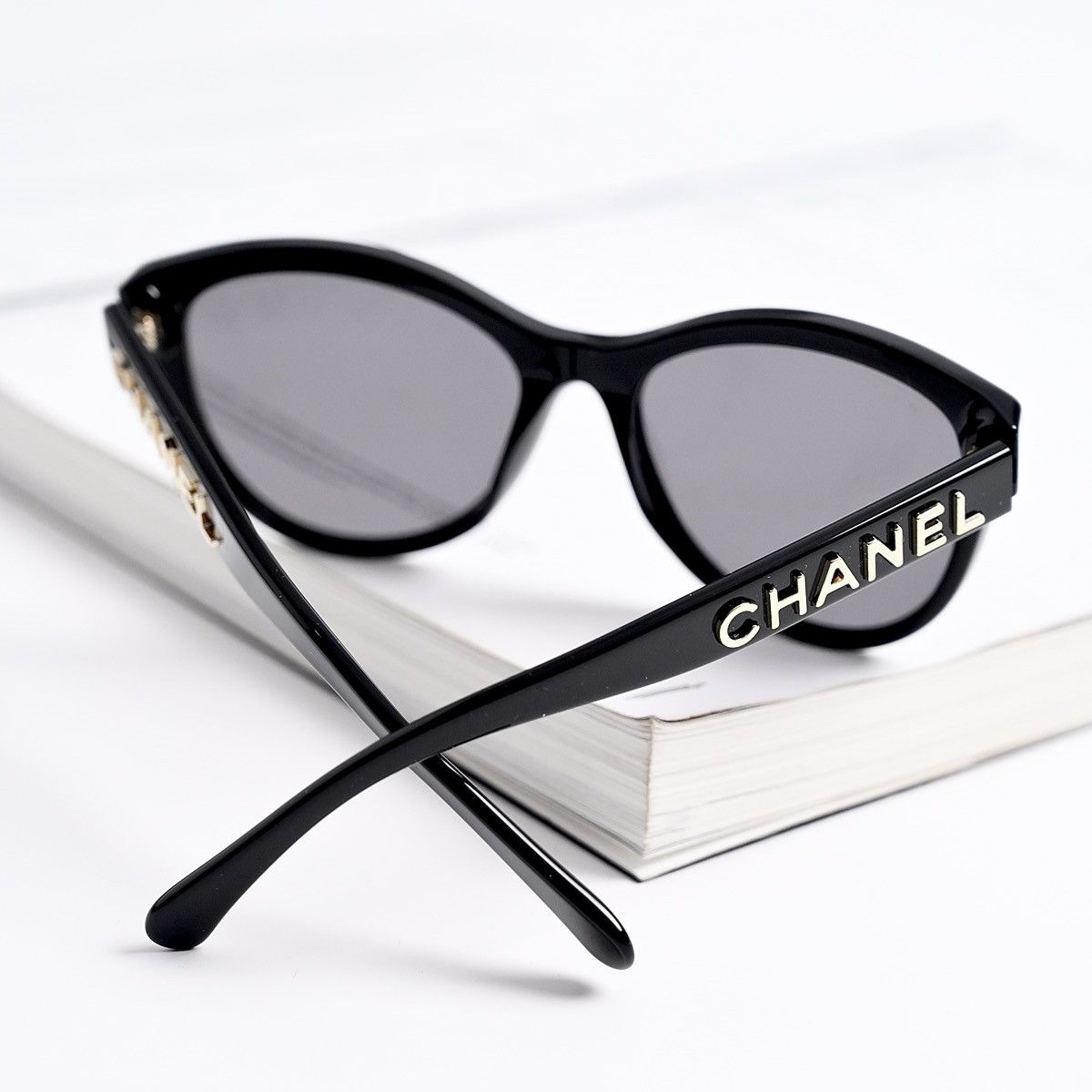Chanel CHANEL 0CH5458 C622T8 SUNGLASSES Size ONE SIZE - 10 Thumbnail