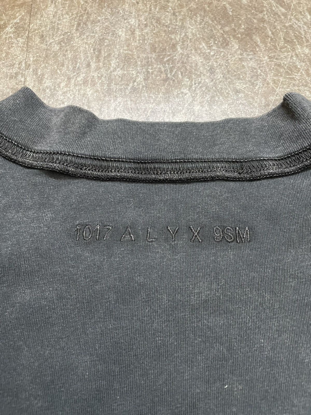 1017 ALYX 9SM × Alyx 1017 ALYX 9SM Cut out elbow long-sleeve with logo Size US L / EU 52-54 / 3 - 5 Thumbnail