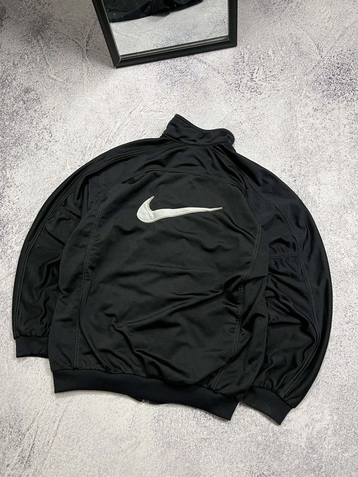 Nike × Vintage 90’s Nike Track Jacket Retro Rare Drill Swoosh Logo Jacket Size US L / EU 52-54 / 3 - 9 Thumbnail