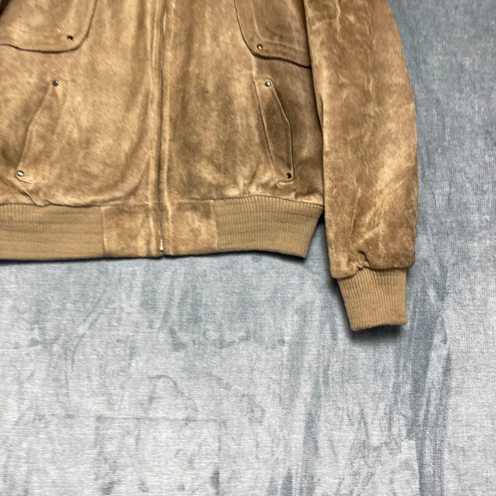 Vintage VINTAGE Genuine Leather Jacket Mens 44 Beige Bomber Suede Quilt Lined Leather Jacket Mens Beige Bomber Suede Quilt Lined Vintage Size US S / EU 44-46 / 1 - 2 Thumbnail