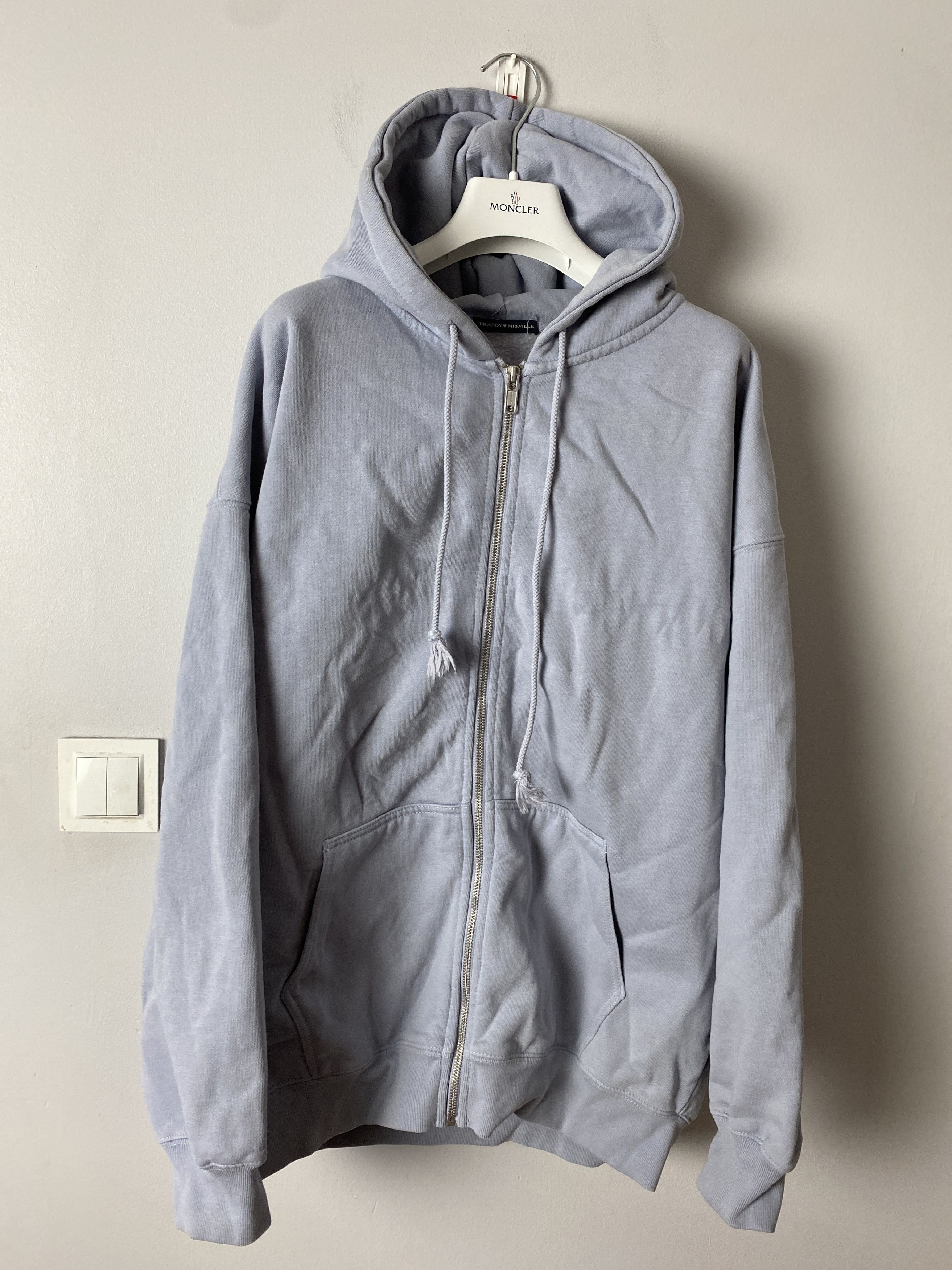 Other Brandy Melville zip-up hoodie thick heavy Size US XL / EU 56 / 4 - 1 Thumbnail