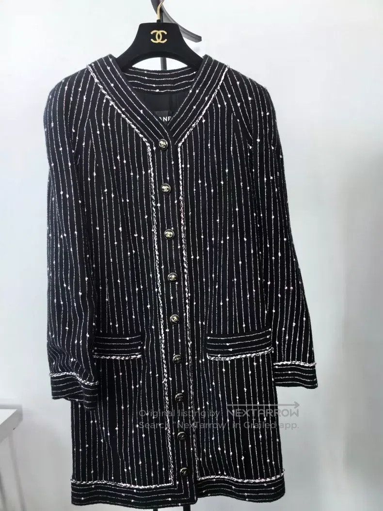 Chanel Chanel Black, pink, soft and white coat Size XXS / US 00 / IT 34 - 1 Thumbnail