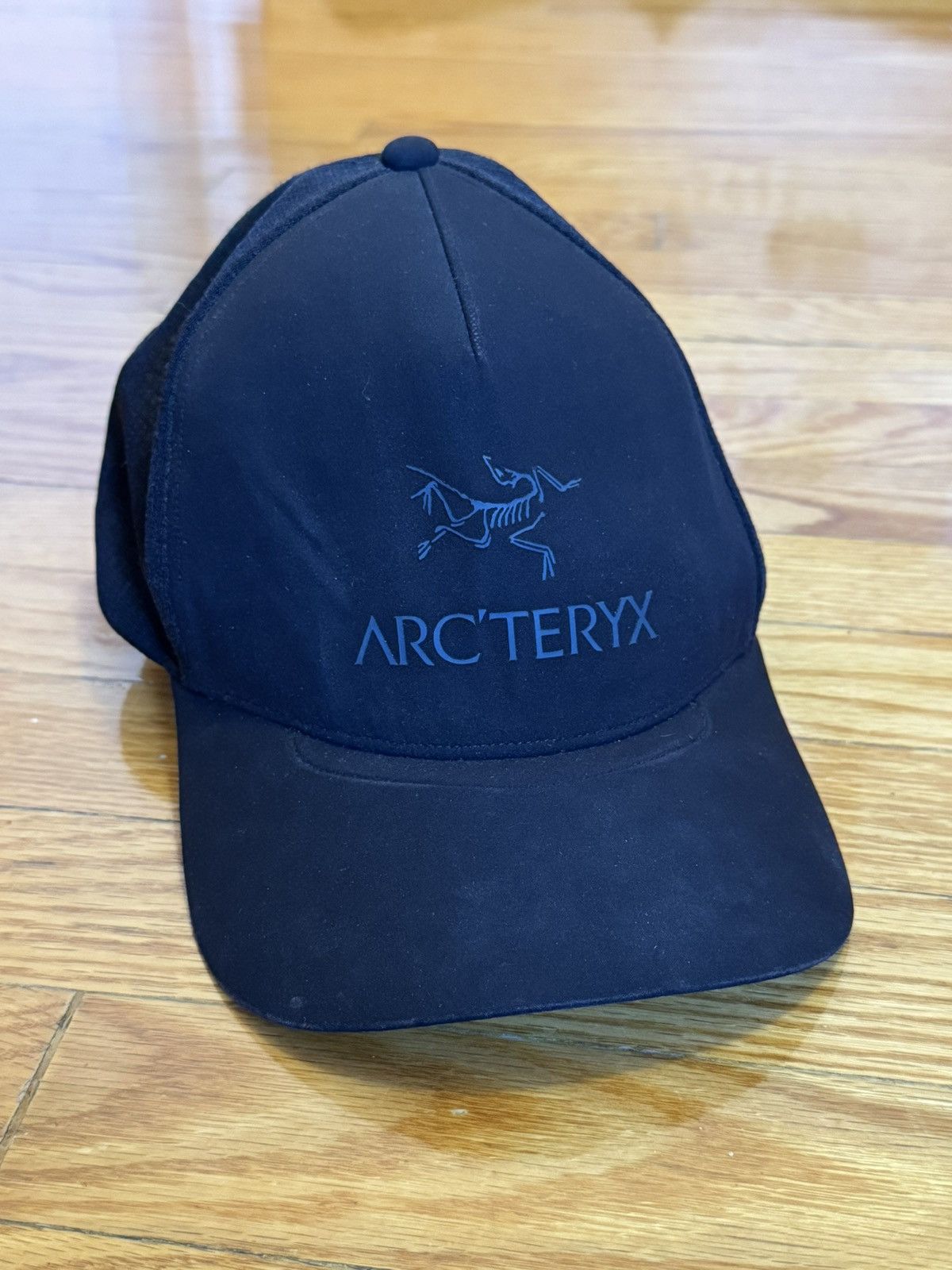 Arc'teryx ARC'TERYX Logo Trucker Hat Size ONE SIZE - 1 Thumbnail