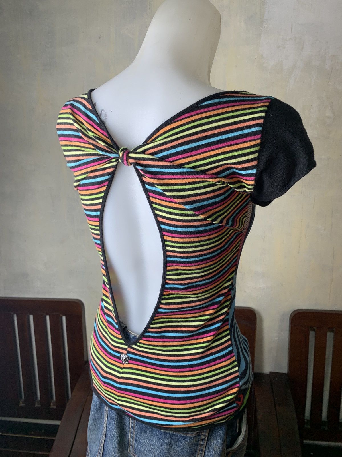 Versace Jeans Couture Versace Jeans Couture Italy Multicolor Graphic Open Back Tee Size S / US 4 / IT 40 - 3 Thumbnail
