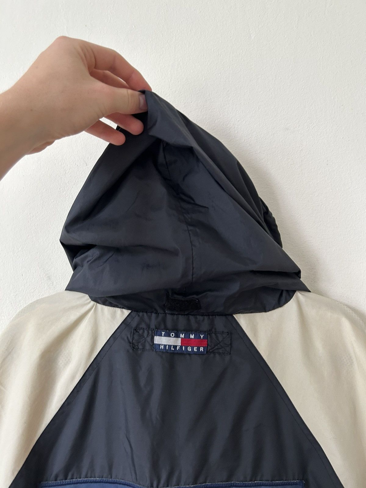 Tommy Hilfiger × Vintage Vintage Tommy Hilfiger Spellout jacket Size US XL / EU 56 / 4 - 6 Thumbnail