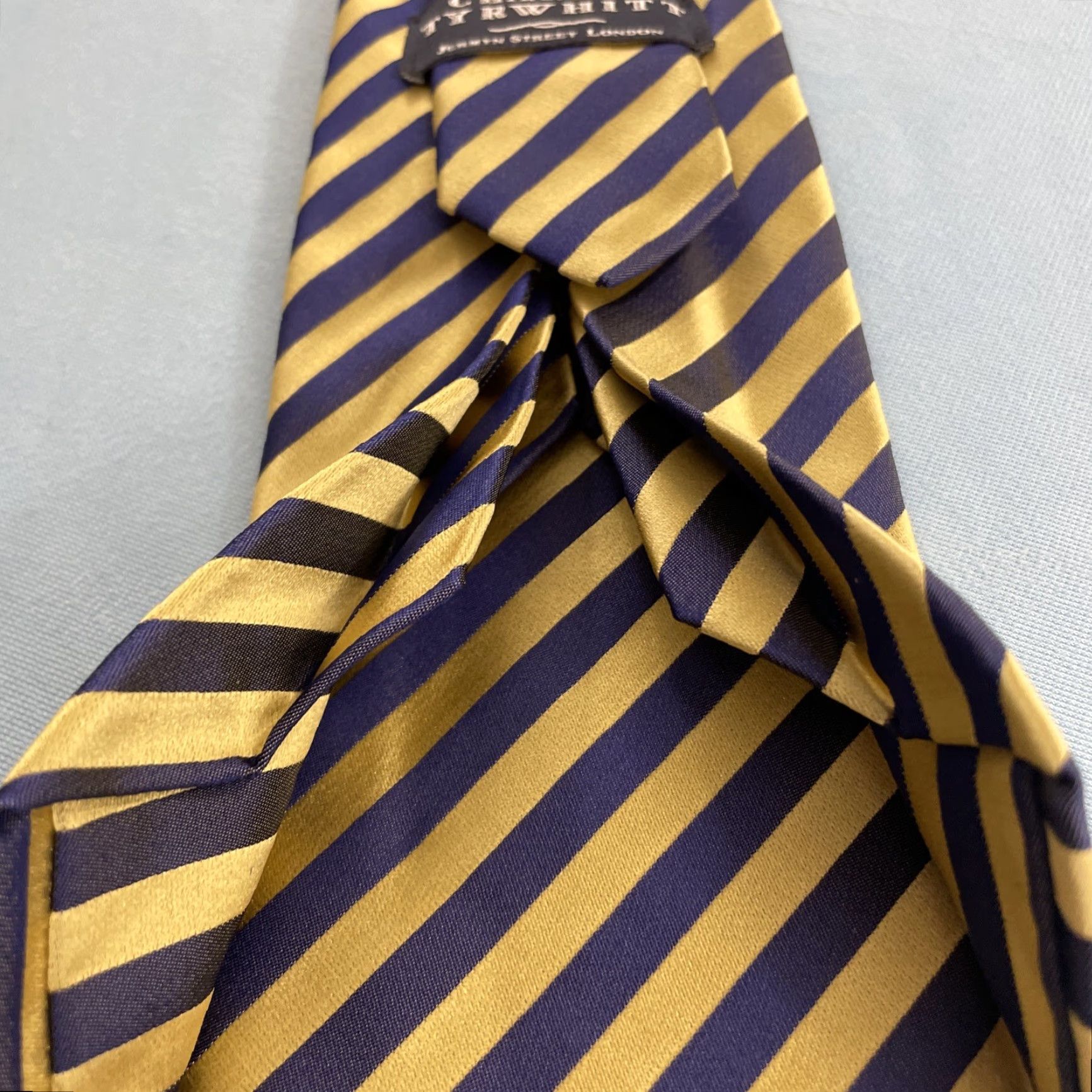 Charles Tyrwhitt Charles Tyrwhitt Seven Fold Tie Silk 3.7" x 62" Long Men Yellow Blue Stripe Handmade Tie Size ONE SIZE - 7 Thumbnail