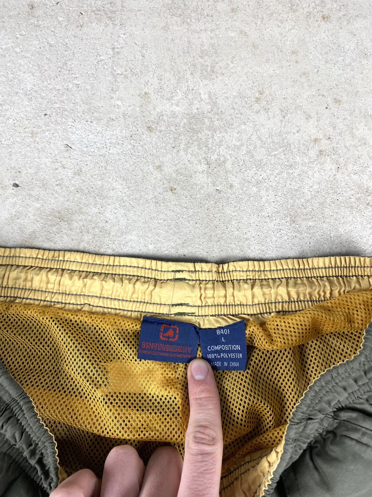 Japanese Brand Y2K Vintage Track Pants Rap Travis Scott Style Vtg Hype Size US 33 - 11 Thumbnail
