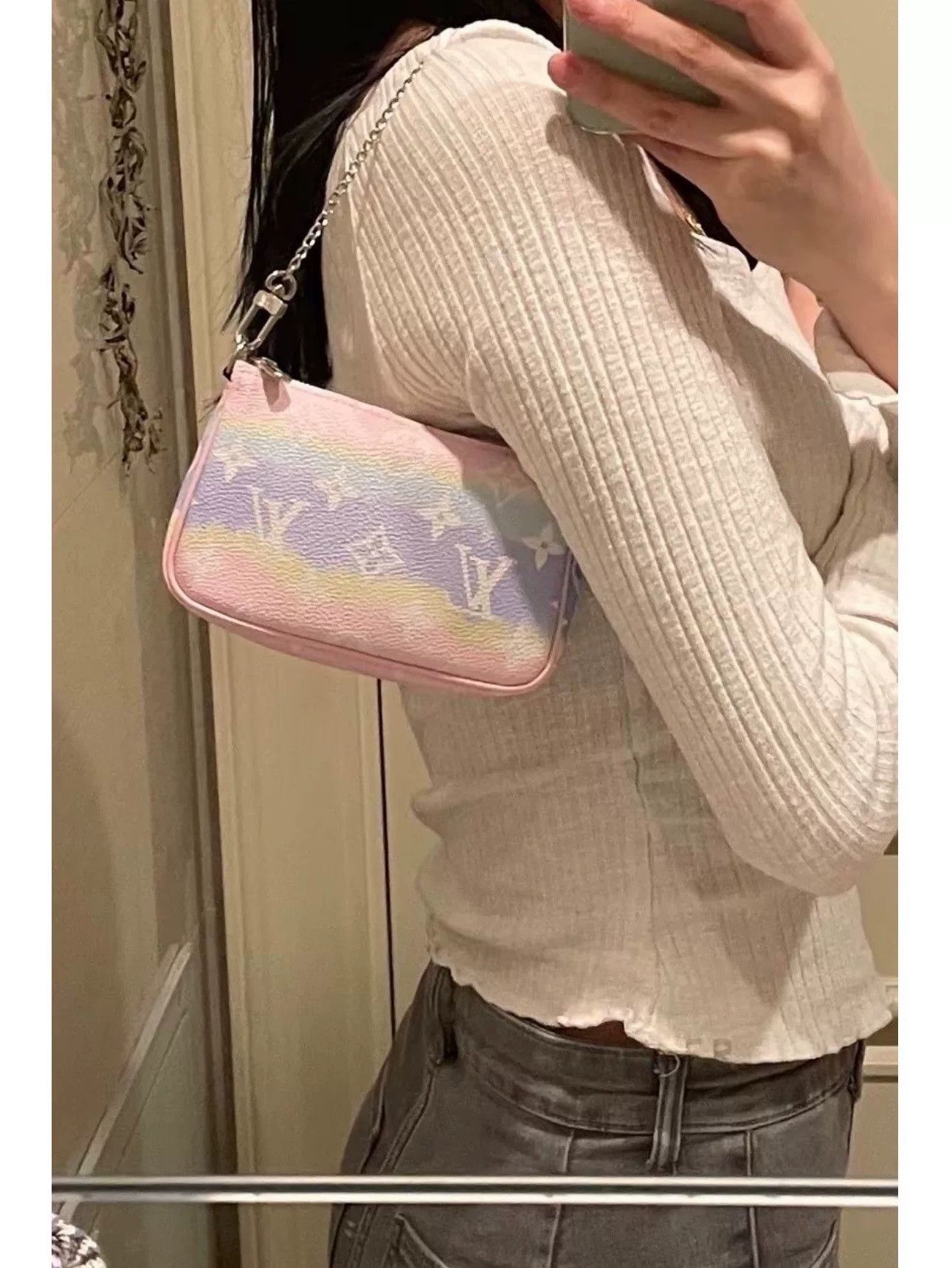 Louis Vuitton Louis Vuitton Escale Rainbow Monogram Bag Size US M / EU 48-50 / 2 - 8 Thumbnail