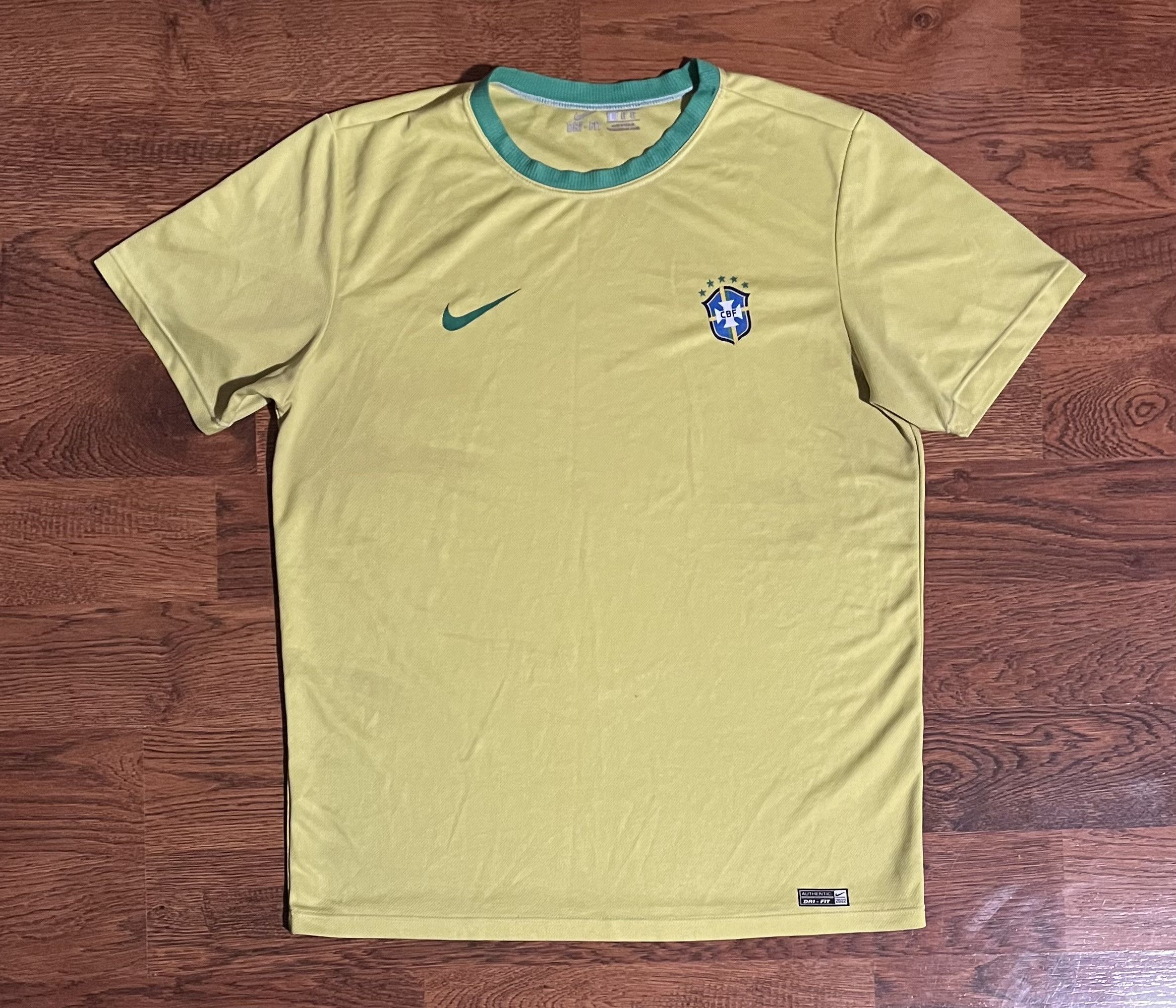 Nike Nike CBF Brazil soccer jersey Size US M / EU 48-50 / 2 - 1 Thumbnail