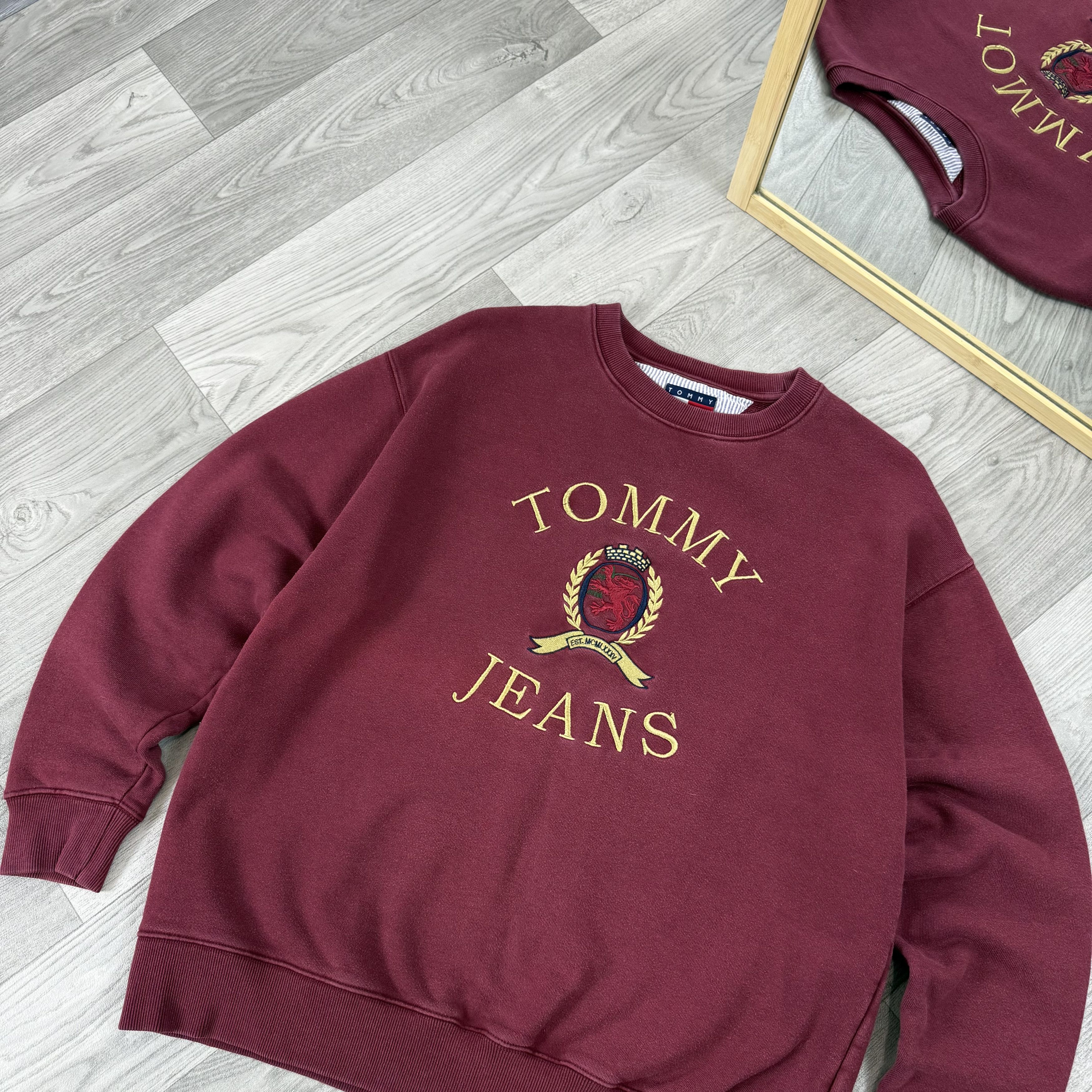 Tommy Jeans Tommy Jeans 90s Embroidered Crewneck Sweatshirt Size US XL / EU 56 / 4 - 4 Thumbnail