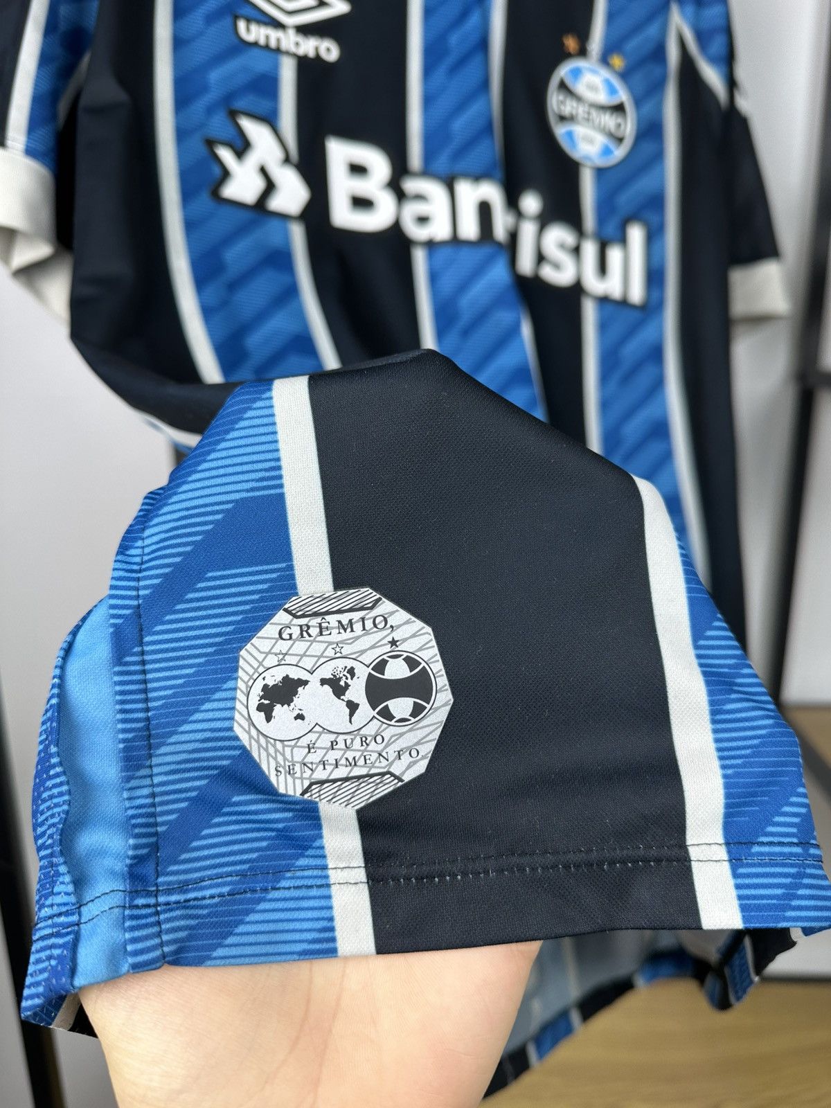 Umbro Gremio 2020-21 Umbro Home Football Jersey Shirt Soccer Men’s Size US XL / EU 56 / 4 - 4 Thumbnail