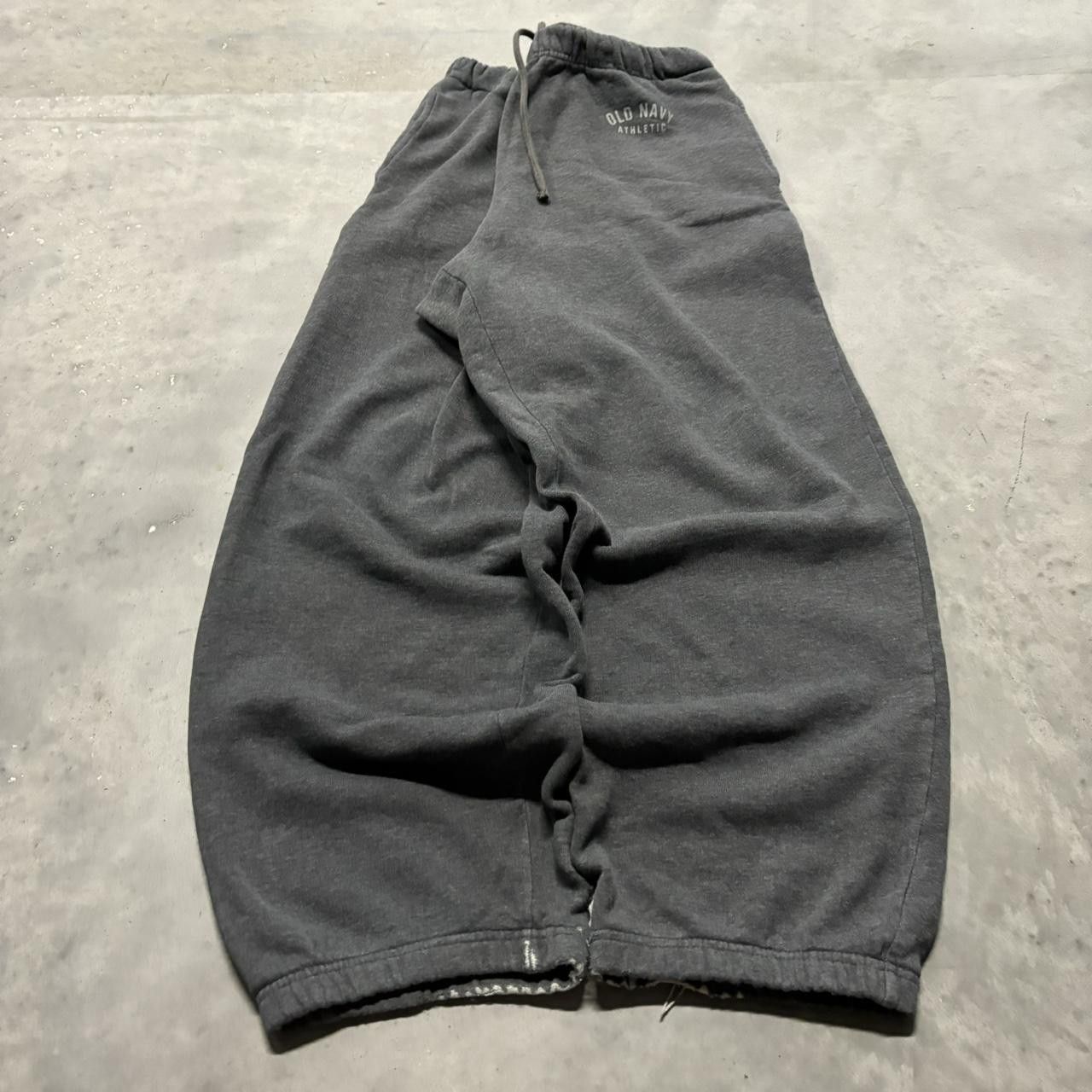 Old Navy × Vintage Crazy Vintage Y2K/2000s Baggy Dark Grey Old Navy Skater Essential Sweatpants! Size US 32 / EU 48 - 3 Thumbnail