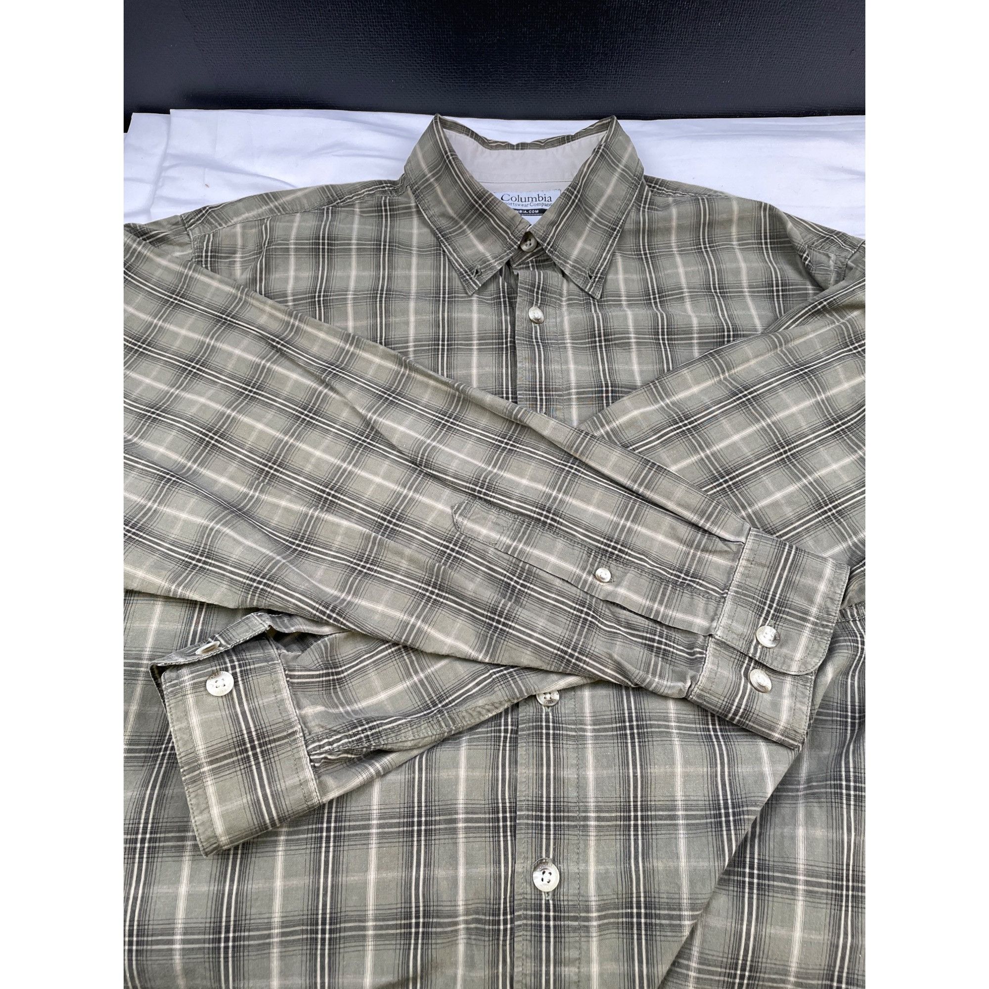 Columbia Columbia Men's Green Plaid Long Sleeve Button Up Shirt Size Size US L / EU 52-54 / 3 - 5 Thumbnail