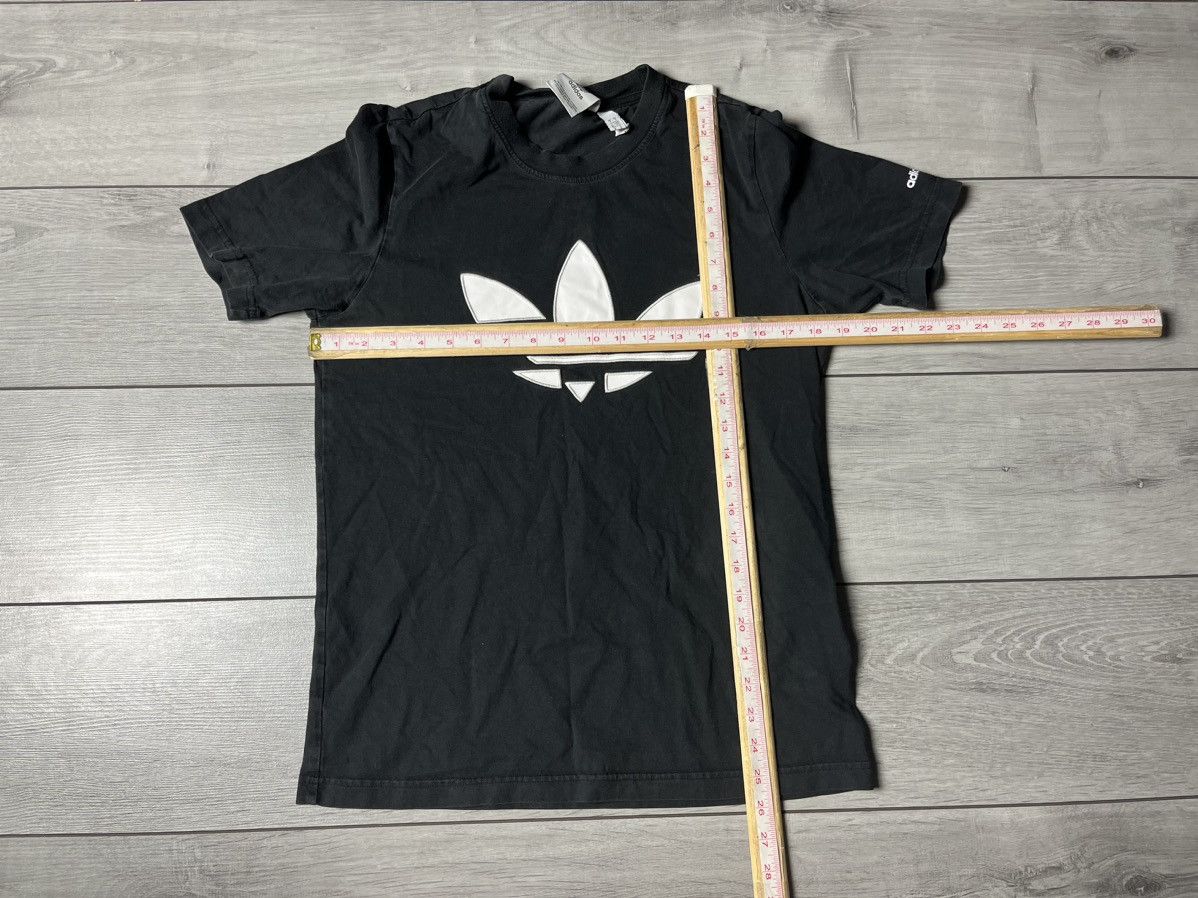 Adidas Adidas T-shirt embroidered size Small Size US S / EU 44-46 / 1 - 5 Thumbnail