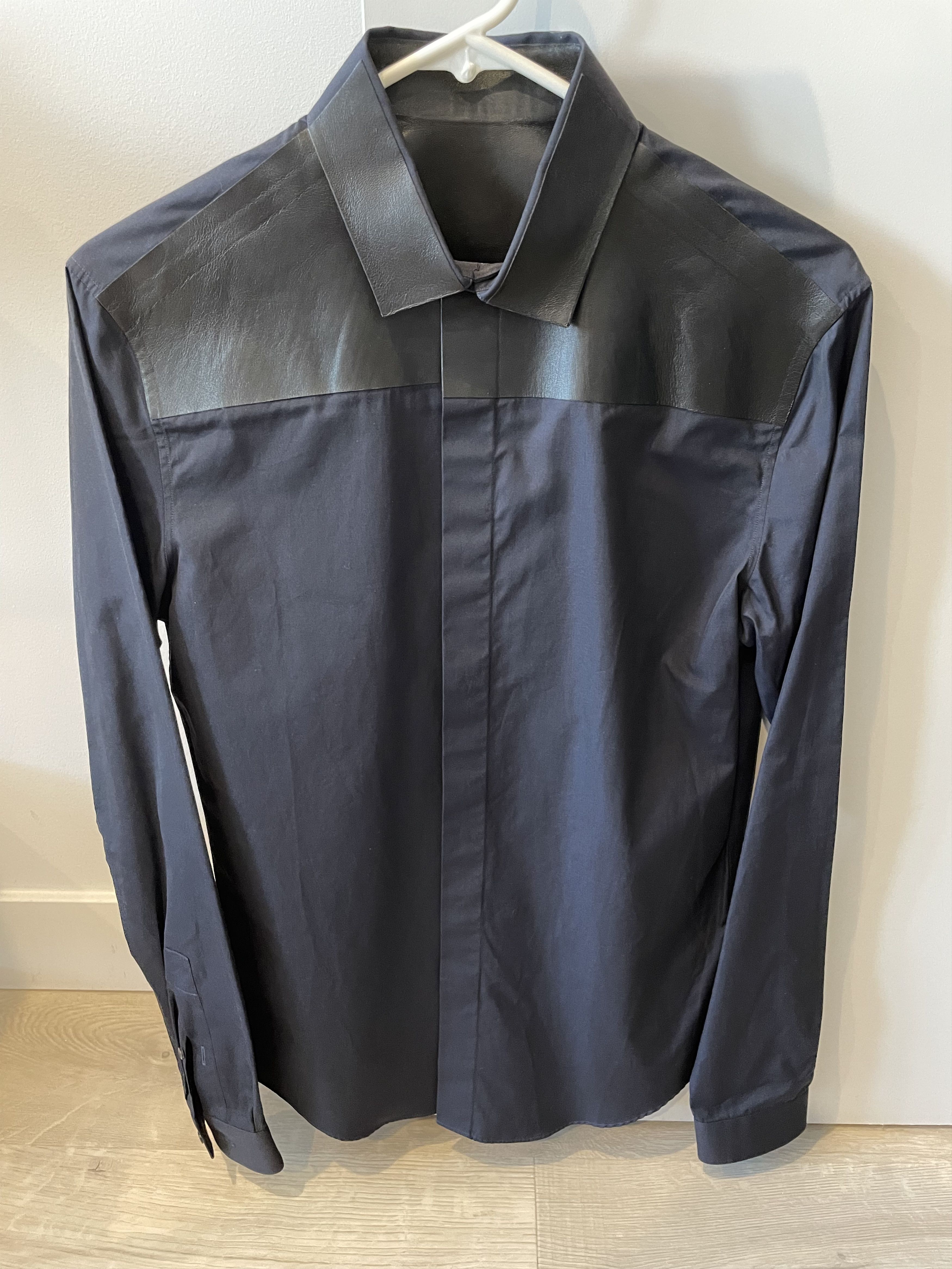 image of Valentino Button Up Shirt in Navy Blue/Black, Men's (Size Small)