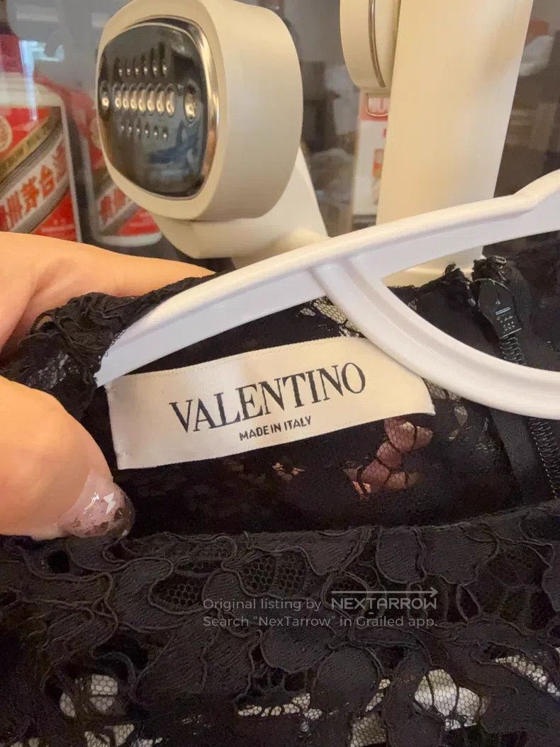 Valentino Valentino Black lace cut-out top Size S / US 4 / IT 40 - 3 Thumbnail