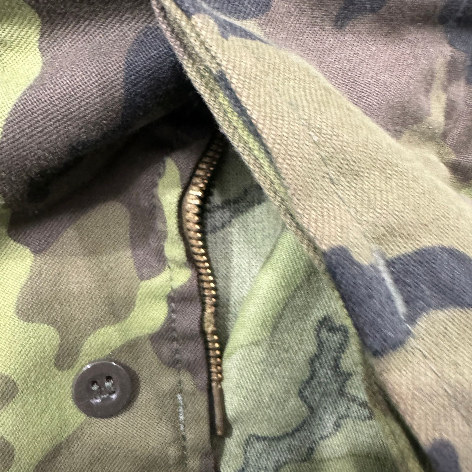 Vintage Vintage Czech Army M95 Woodland Camo Combat Jacket Parka XL Size US XL / EU 56 / 4 - 4 Thumbnail