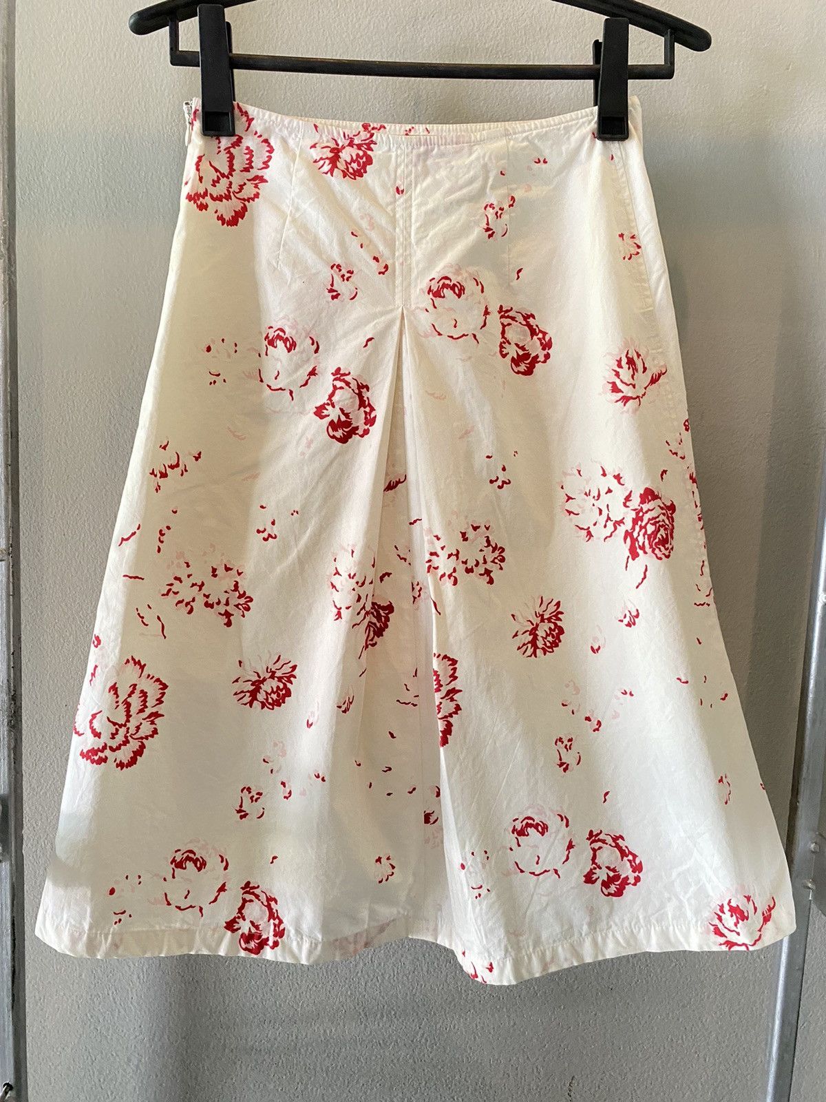Marni MARNI Red Floral Print Skirt. Size 28" / US 6 / IT 42 - 5 Thumbnail