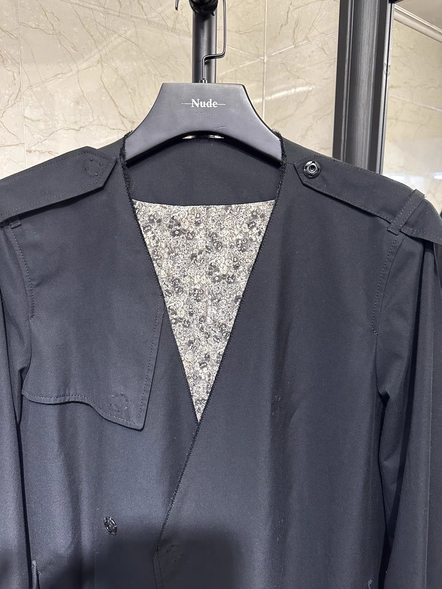 Number (N)ine Number (N)ine Stamen Coat K20 Size US L / EU 52-54 / 3 - 4 Thumbnail