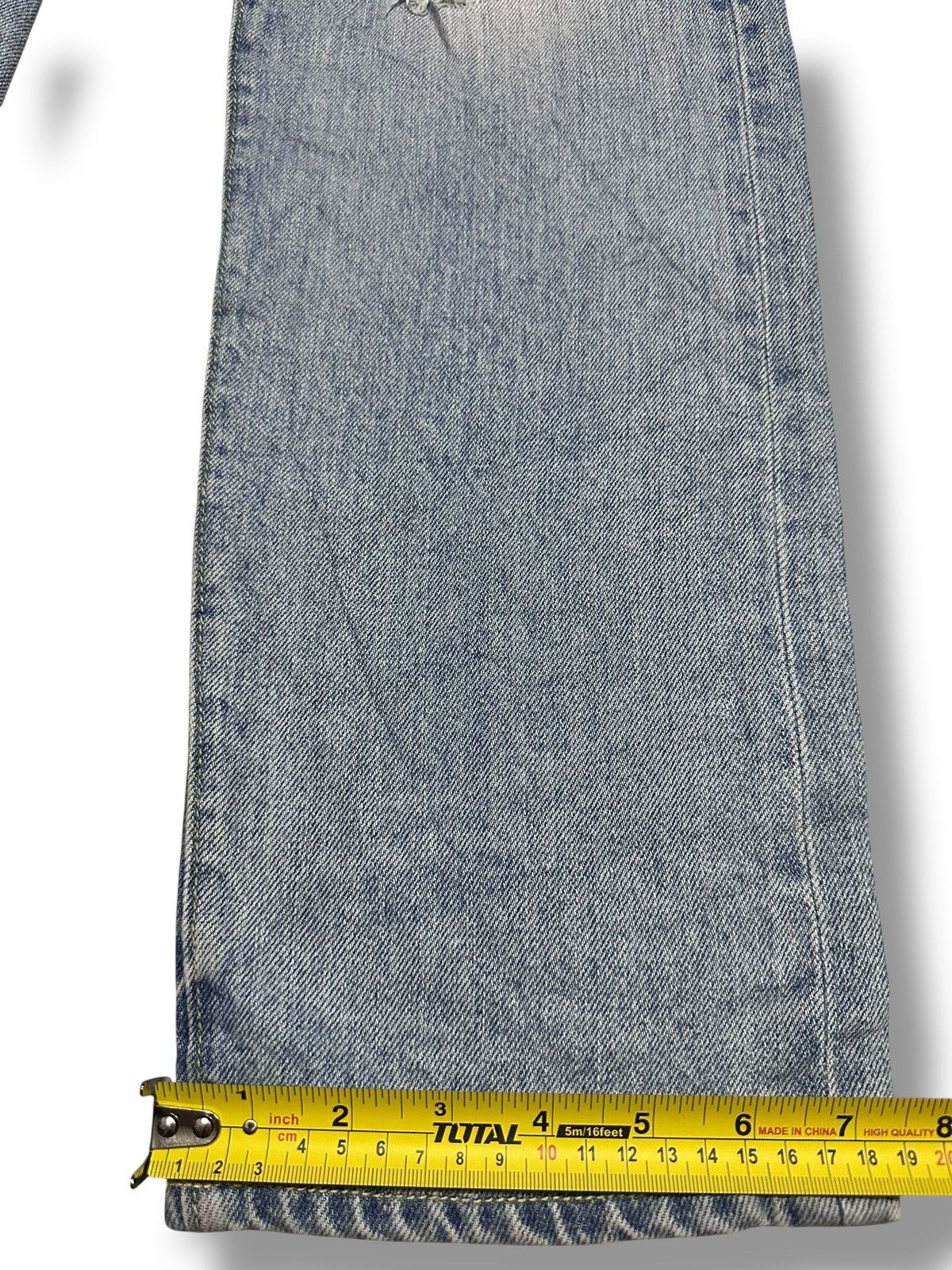 GU × Japanese Brand GU Distressed Slim Jeans Faded Wash Size US 31 - 15 Thumbnail